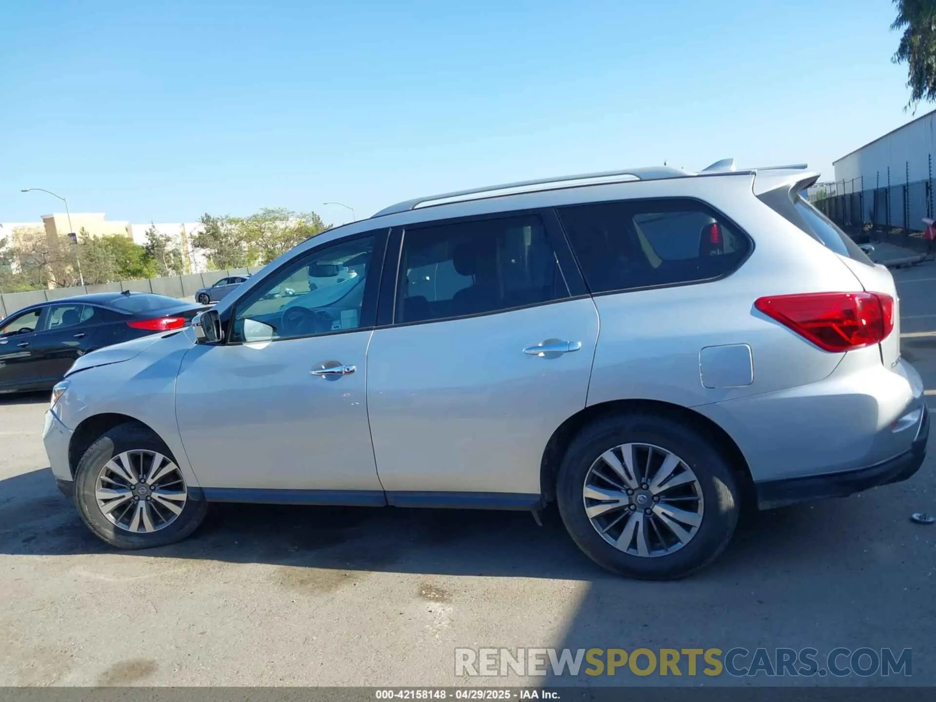 13 fotografías del automóvil dañado 5N1DR2MN2KC603893 NISSAN PATHFINDER 2019