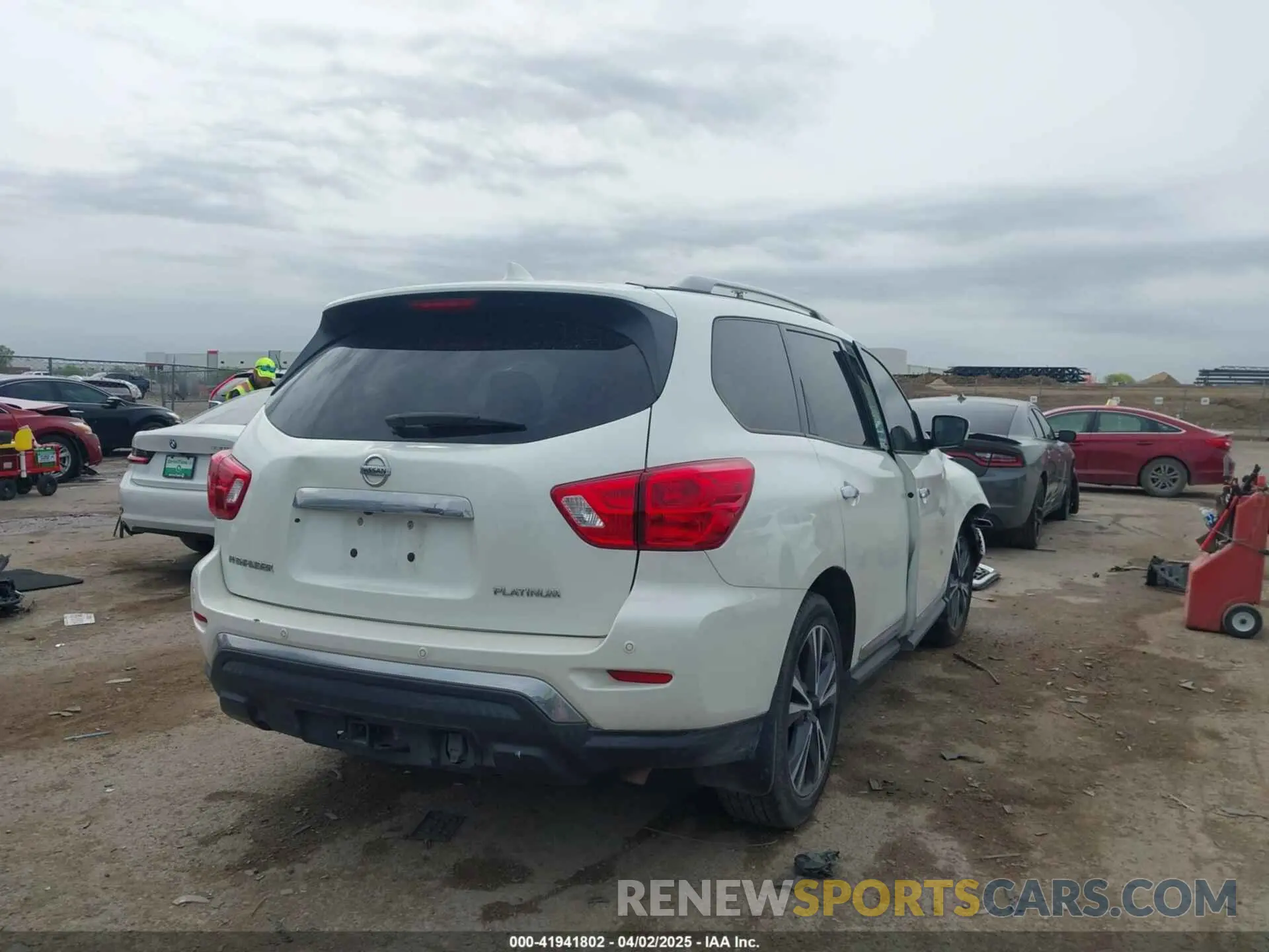 4 fotografías del automóvil dañado 5N1DR2MN6KC587102 NISSAN PATHFINDER 2019