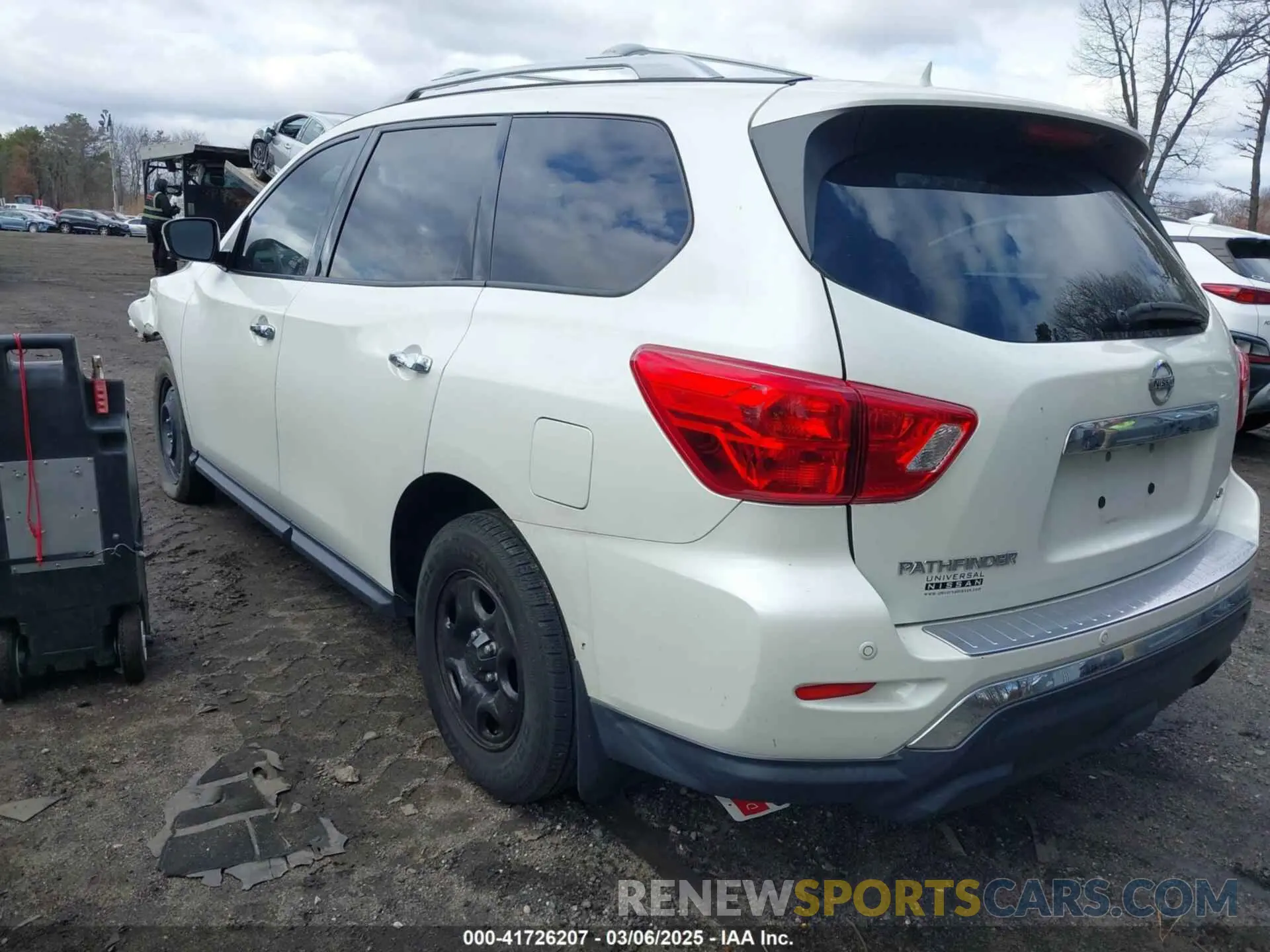 3 fotografías del automóvil dañado 5N1DR2MNXKC587362 NISSAN PATHFINDER 2019