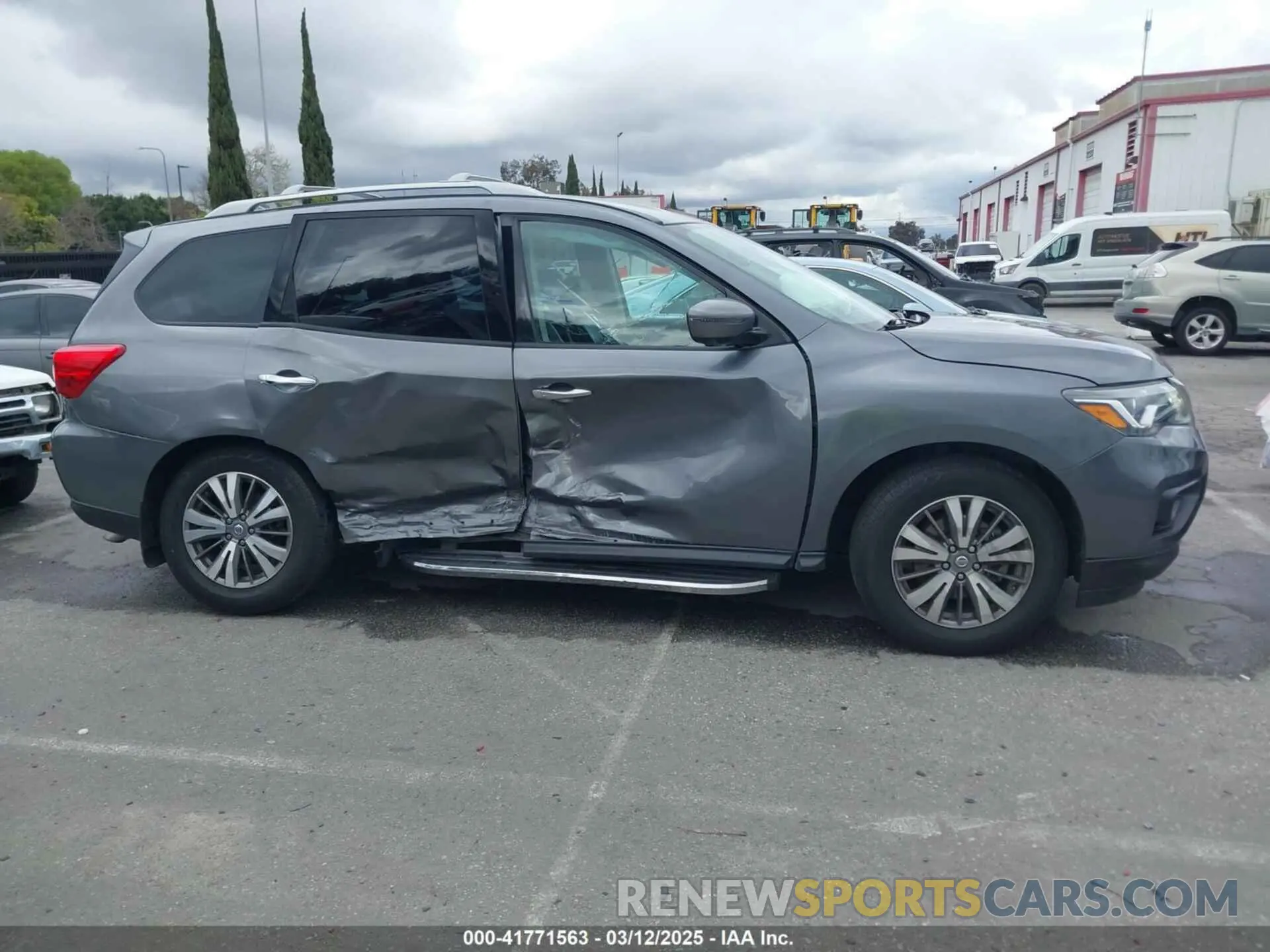 13 fotografías del automóvil dañado 5N1DR2CN4LC581401 NISSAN PATHFINDER 2020