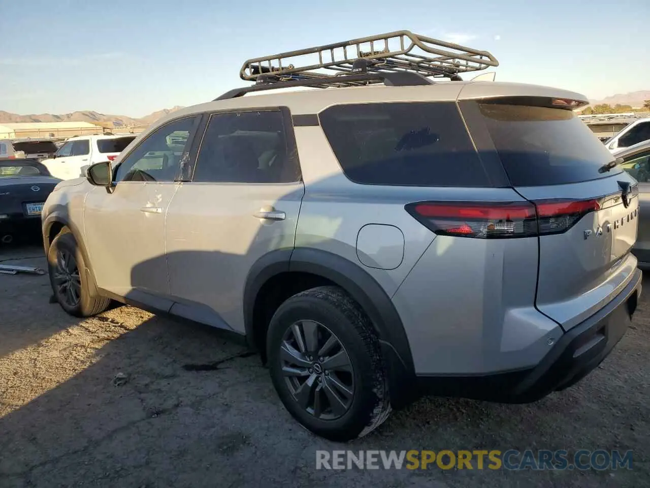 2 fotografías del automóvil dañado 5N1DR3BA5NC259017 NISSAN PATHFINDER 2022