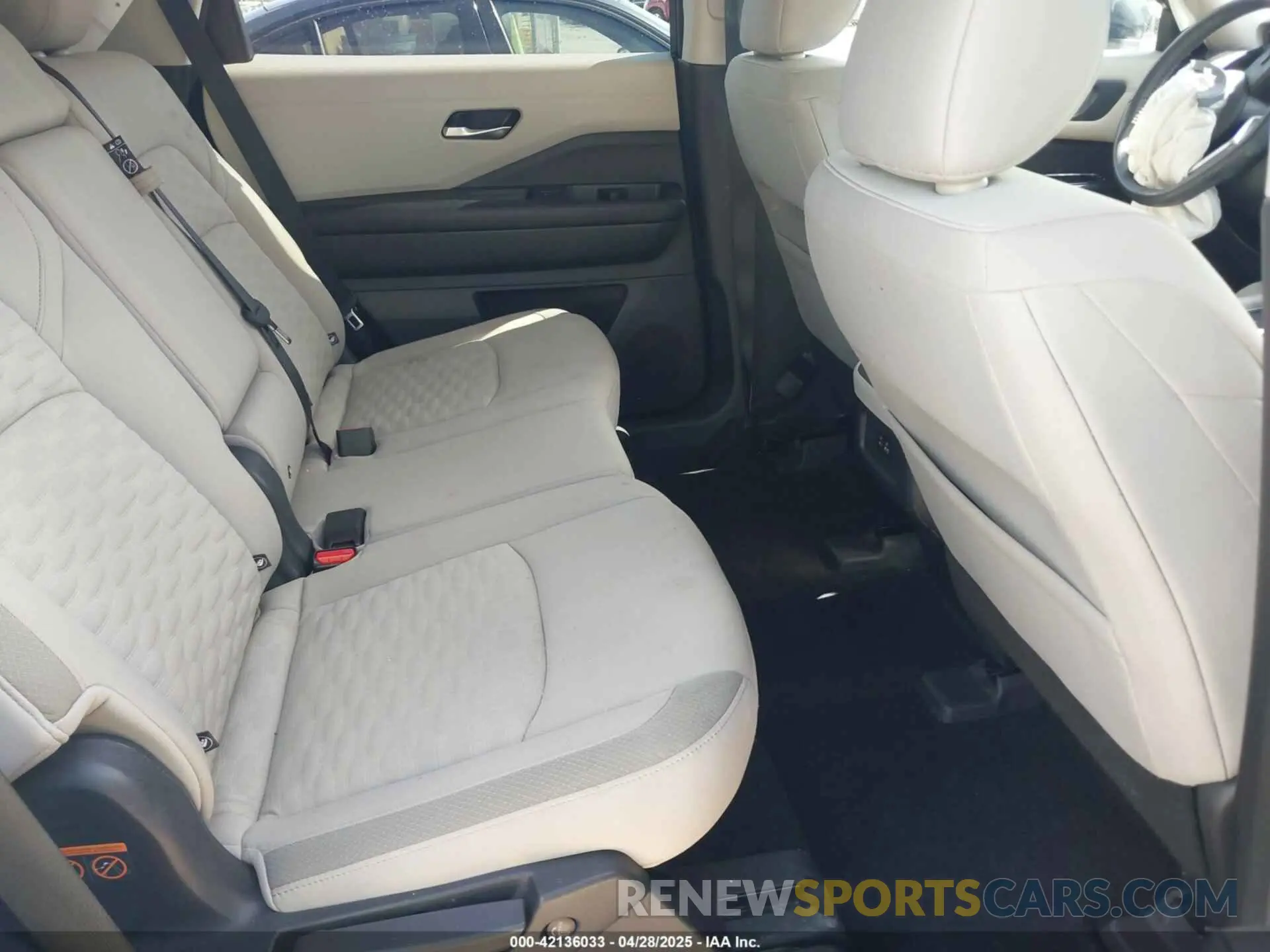 8 fotografías del automóvil dañado 5N1DR3BA6NC208304 NISSAN PATHFINDER 2022