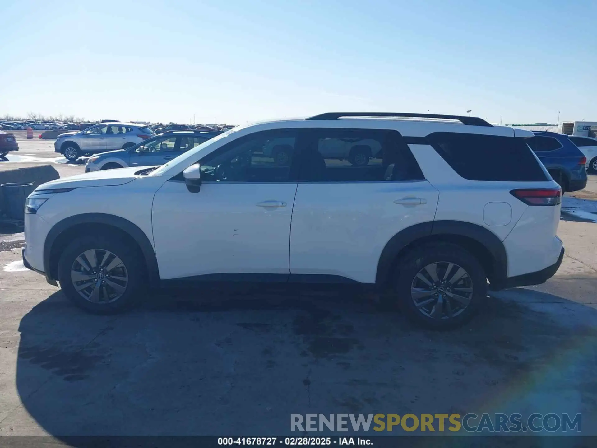 15 fotografías del automóvil dañado 5N1DR3BA6NC213115 NISSAN PATHFINDER 2022