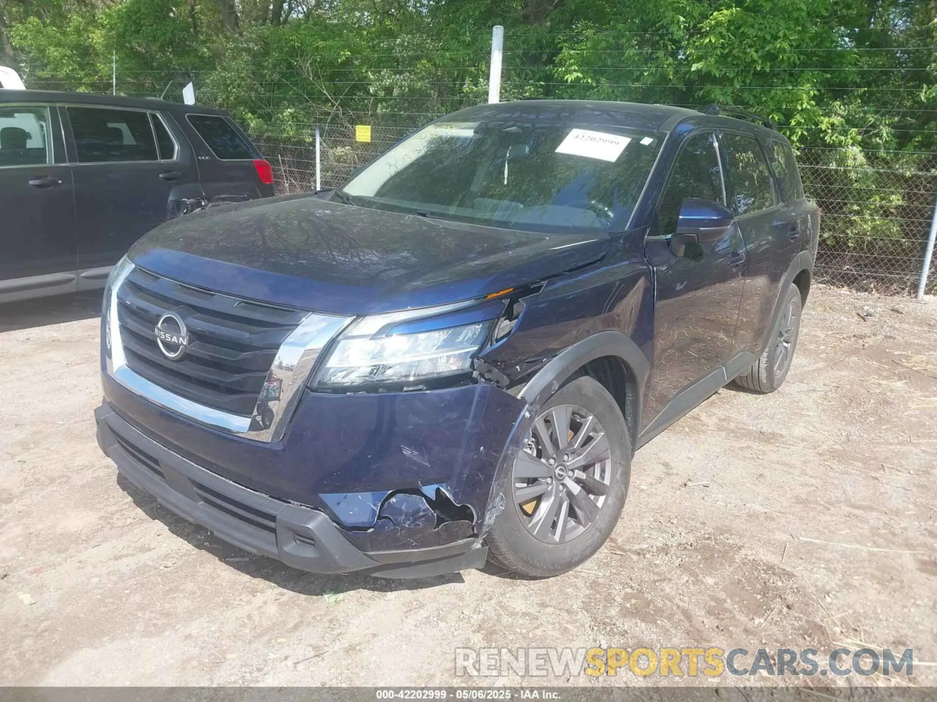 2 fotografías del automóvil dañado 5N1DR3BA8NC237089 NISSAN PATHFINDER 2022