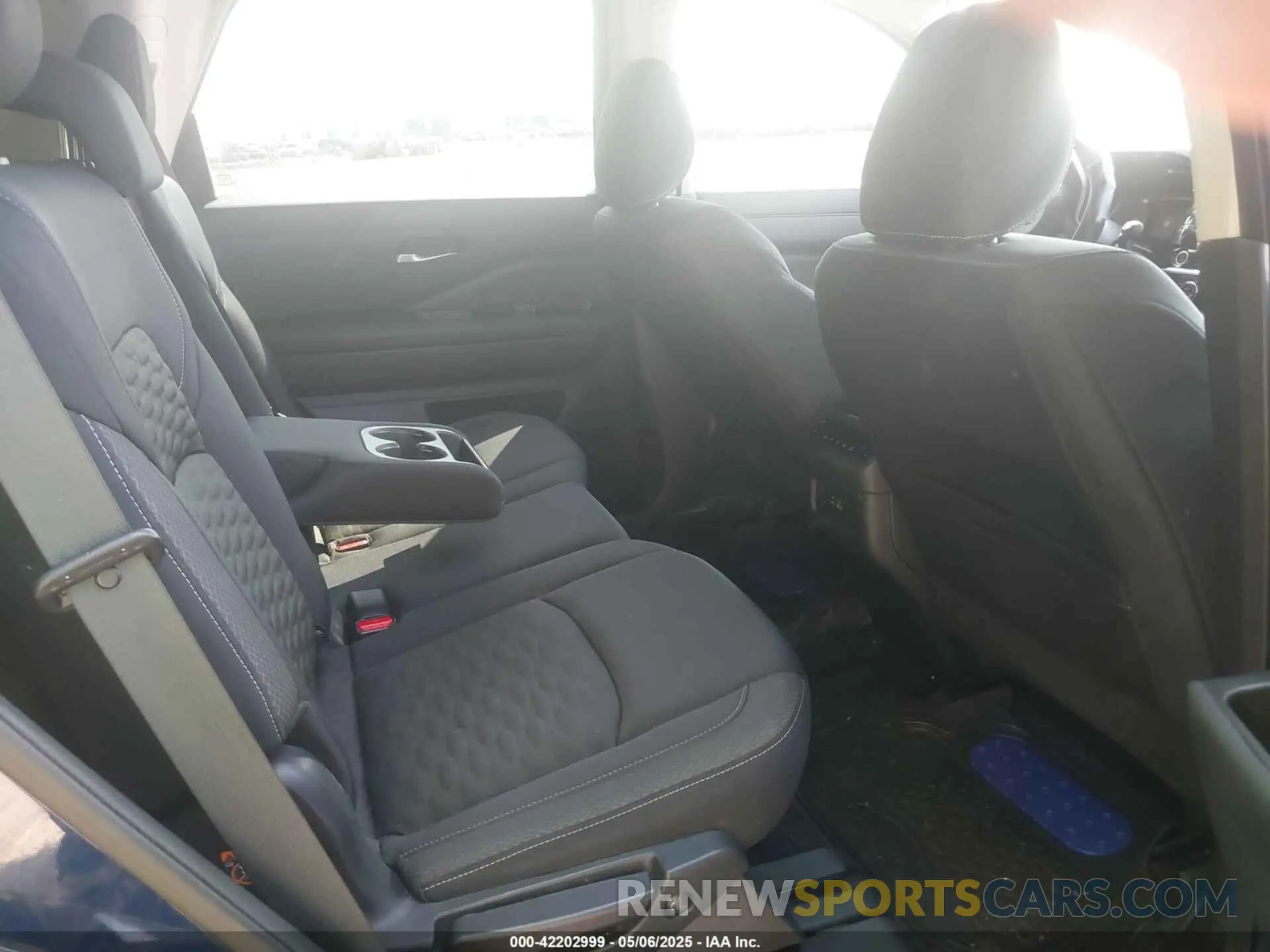 8 fotografías del automóvil dañado 5N1DR3BA8NC237089 NISSAN PATHFINDER 2022