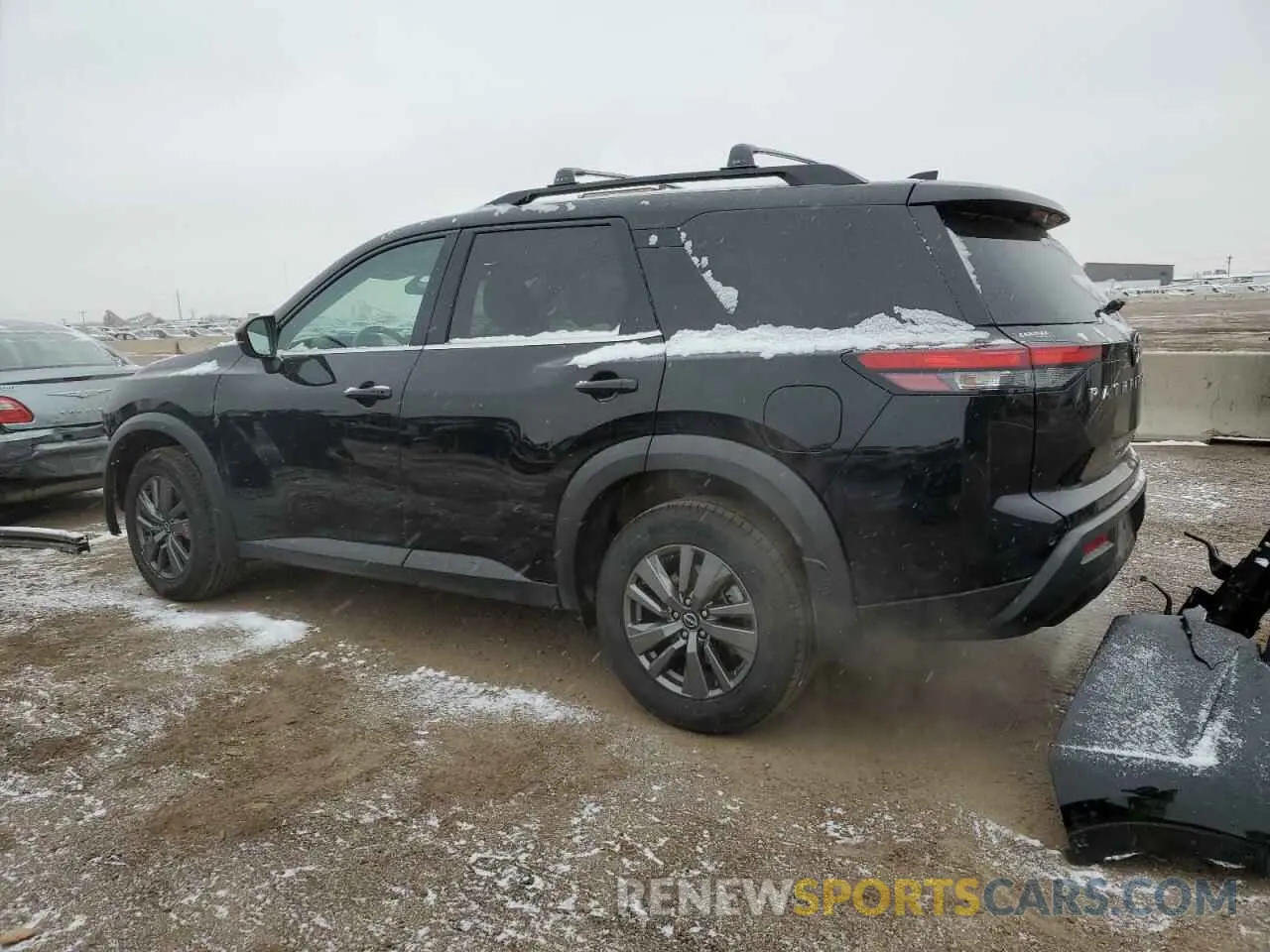 2 fotografías del automóvil dañado 5N1DR3BC0NC245978 NISSAN PATHFINDER 2022