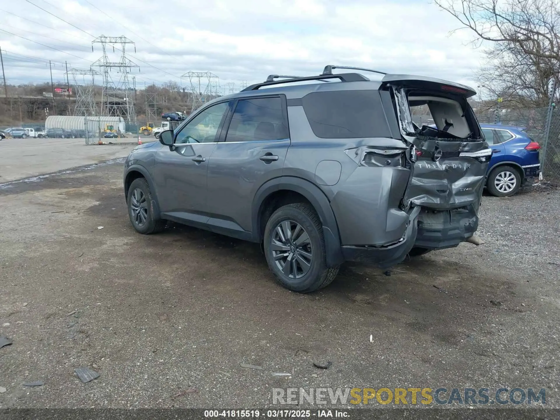 3 fotografías del automóvil dañado 5N1DR3BC5NC256913 NISSAN PATHFINDER 2022