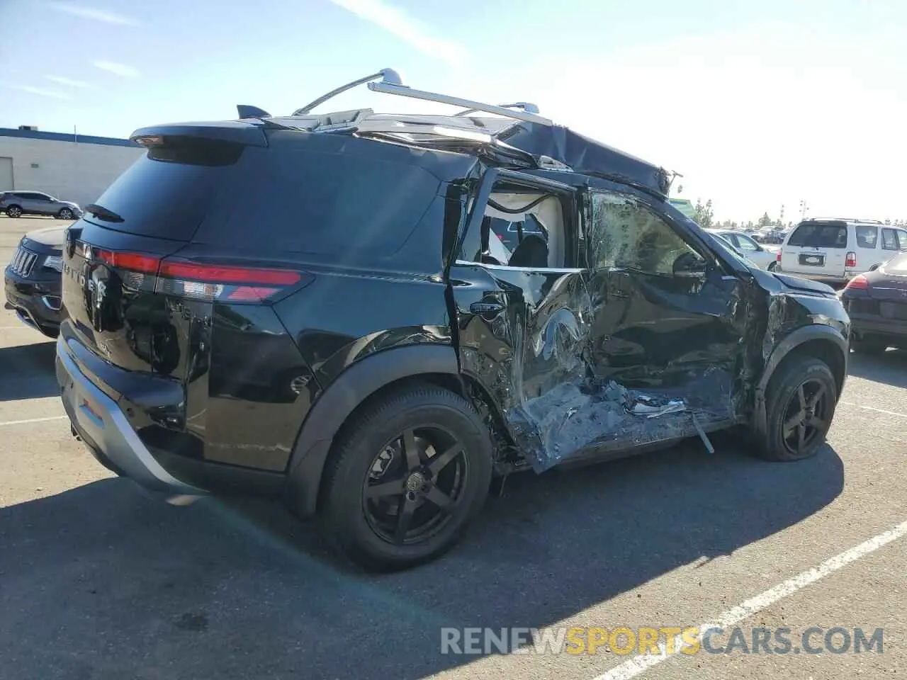 3 fotografías del automóvil dañado 5N1DR3CA5NC253815 NISSAN PATHFINDER 2022