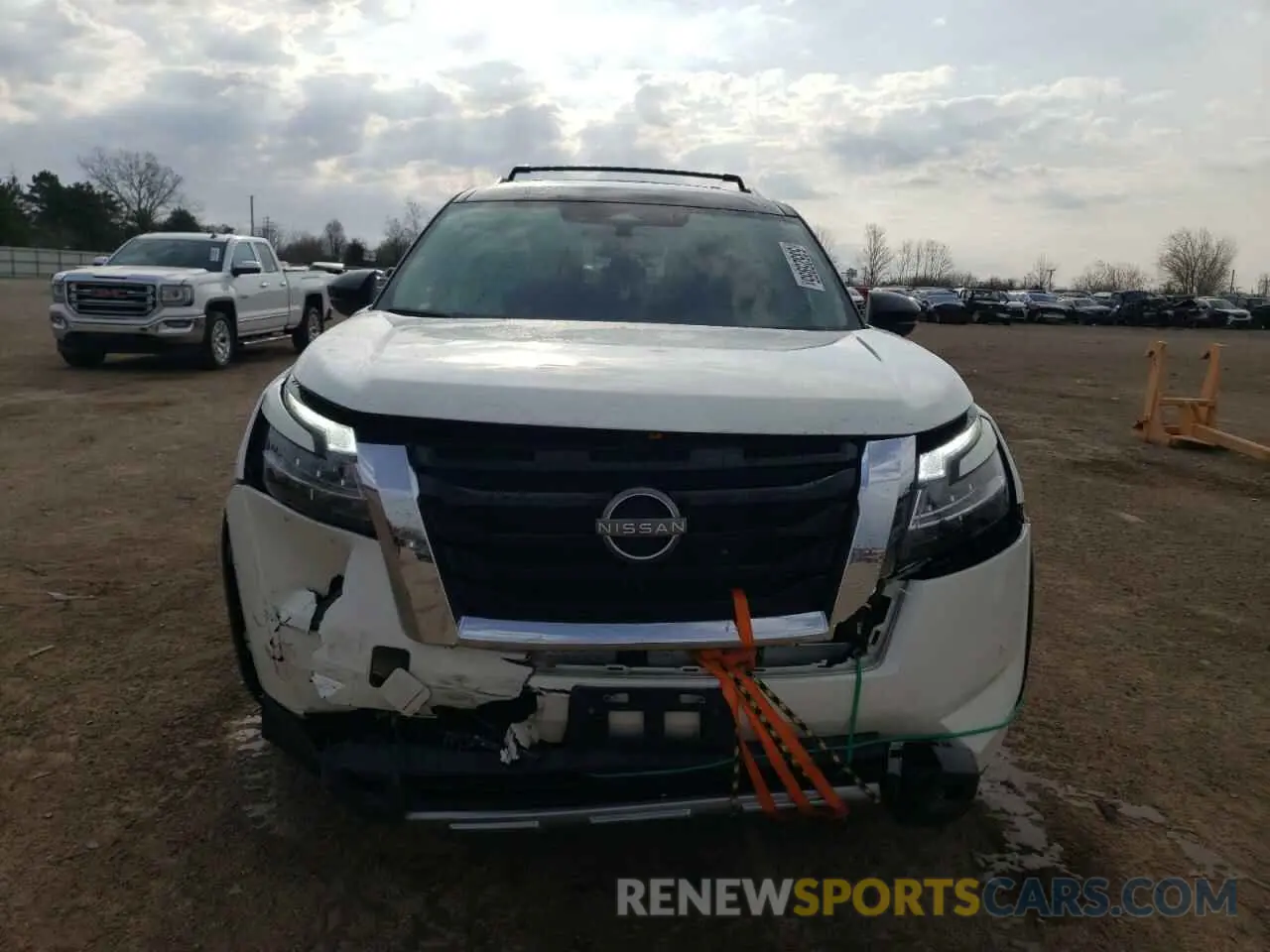 5 fotografías del automóvil dañado 5N1DR3CC0NC253996 NISSAN PATHFINDER 2022