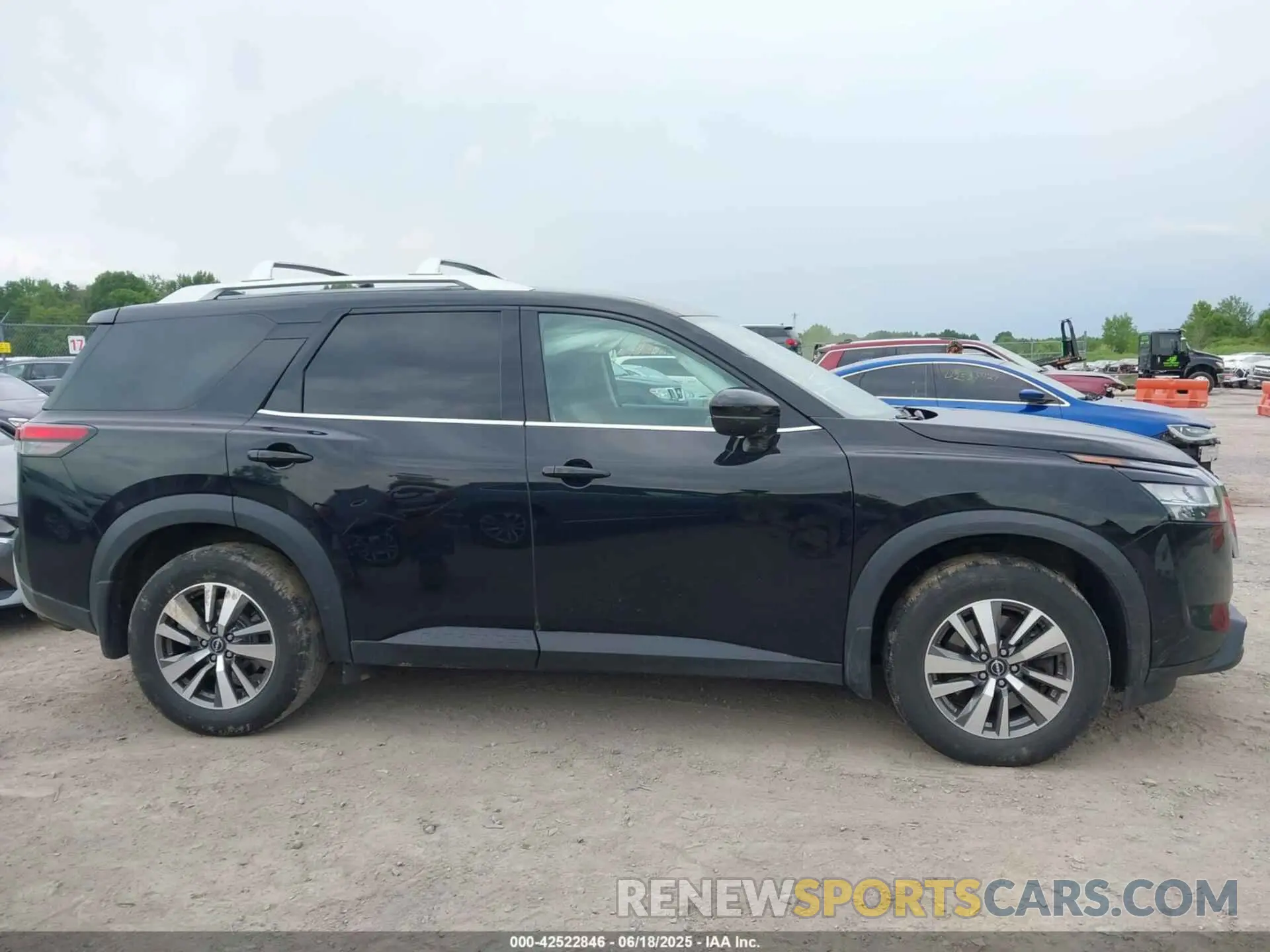 13 fotografías del automóvil dañado 5N1DR3CC3NC210320 NISSAN PATHFINDER 2022
