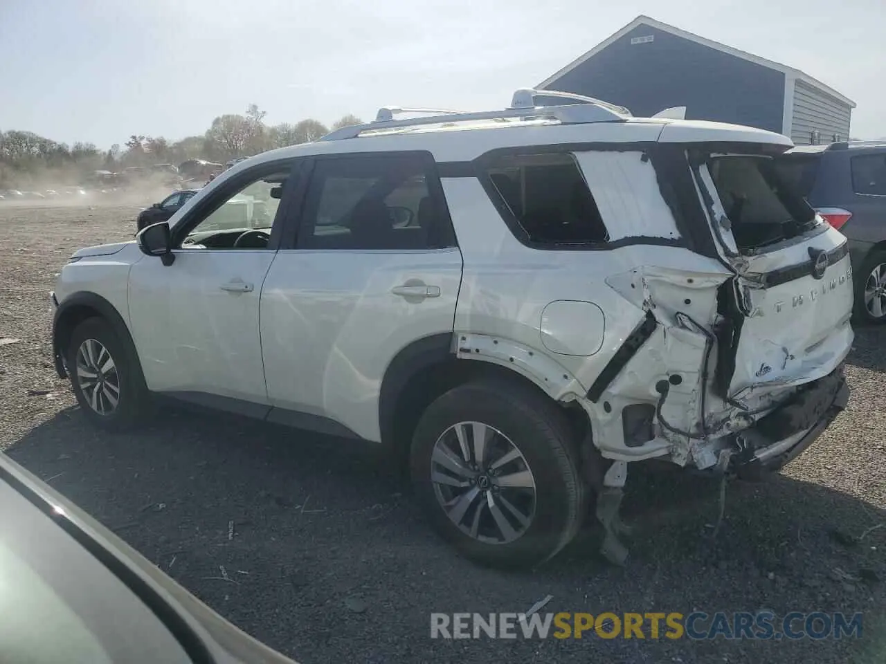 2 fotografías del automóvil dañado 5N1DR3CC7NC255826 NISSAN PATHFINDER 2022