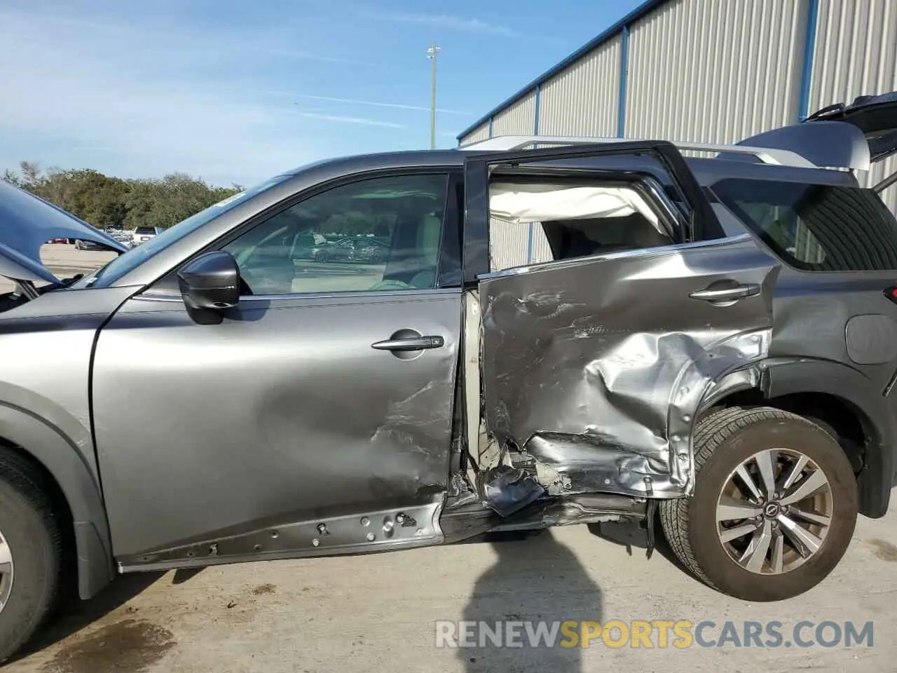 7 fotografías del automóvil dañado 5N1DR3CC8NC266432 NISSAN PATHFINDER 2022
