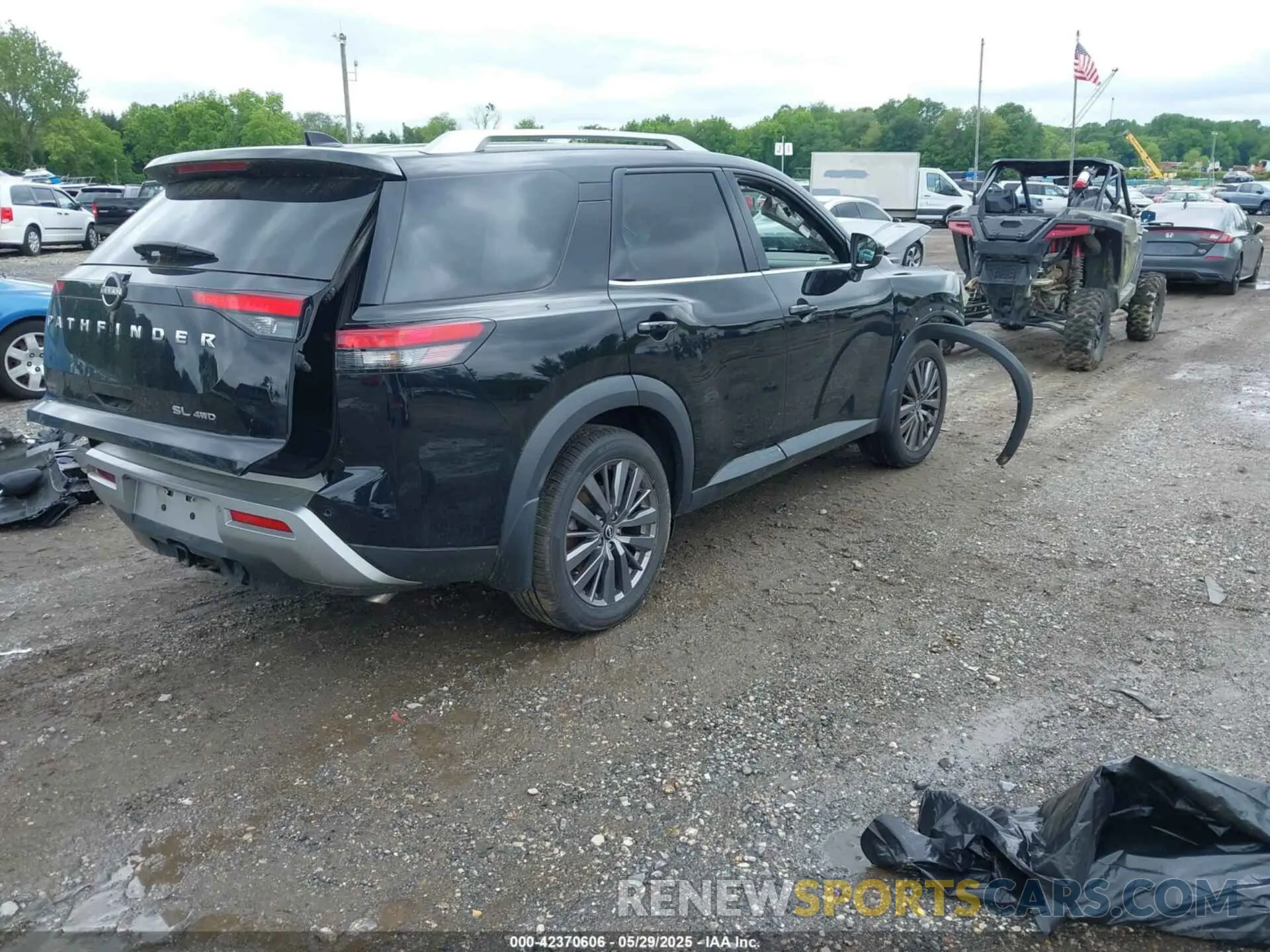 4 fotografías del automóvil dañado 5N1DR3CE2NC225098 NISSAN PATHFINDER 2022