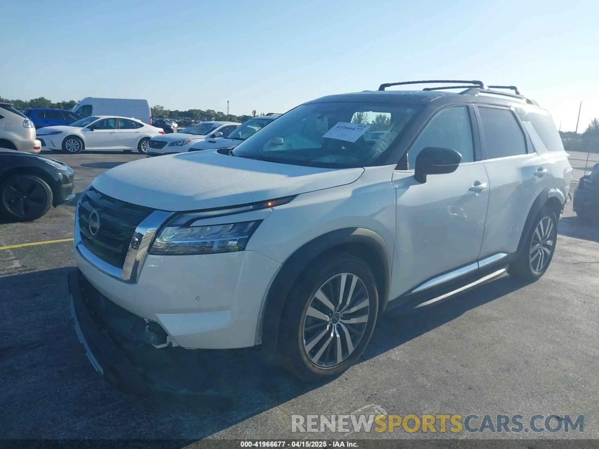 2 fotografías del automóvil dañado 5N1DR3DG2NC248445 NISSAN PATHFINDER 2022