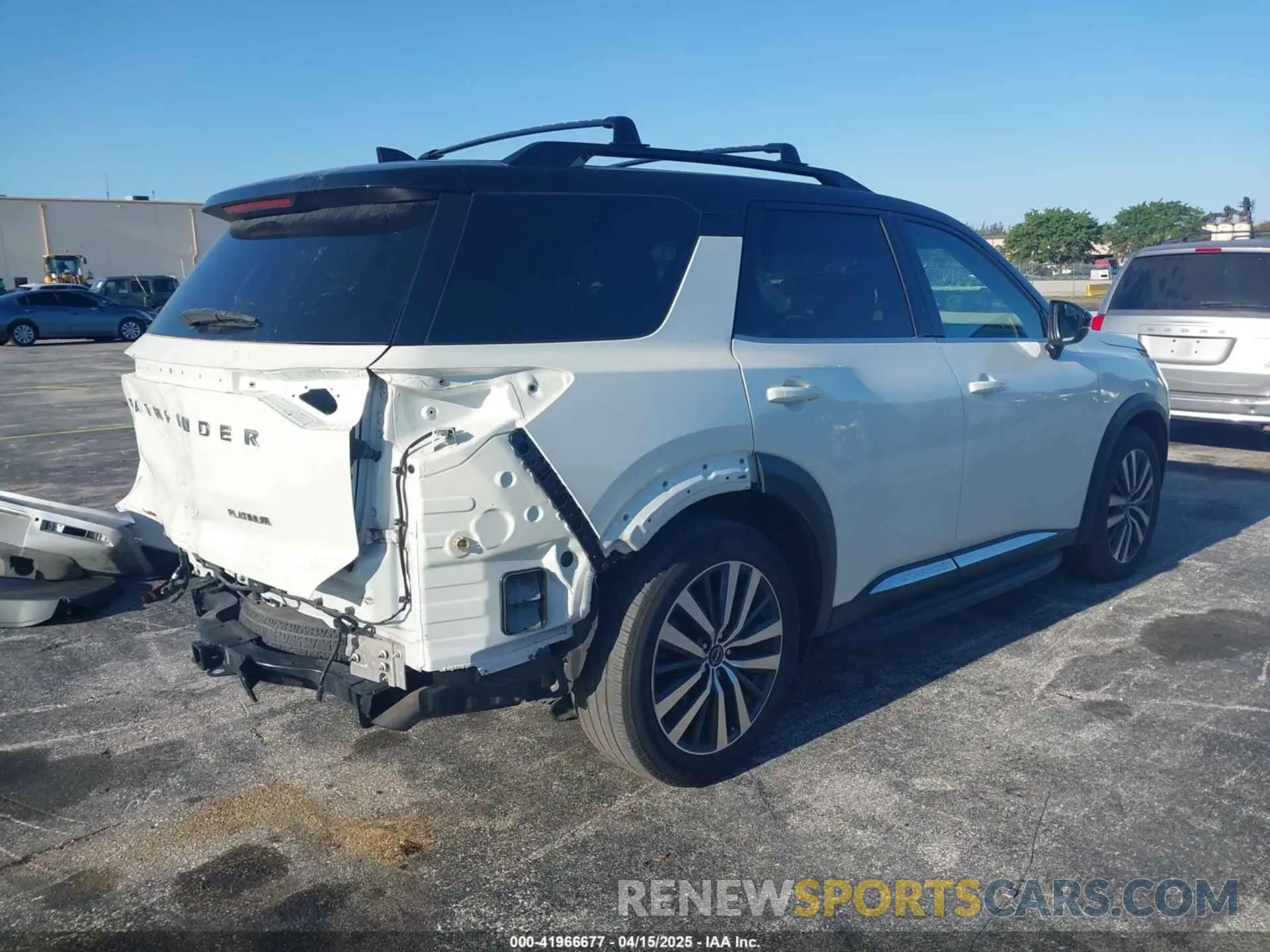 4 fotografías del automóvil dañado 5N1DR3DG2NC248445 NISSAN PATHFINDER 2022