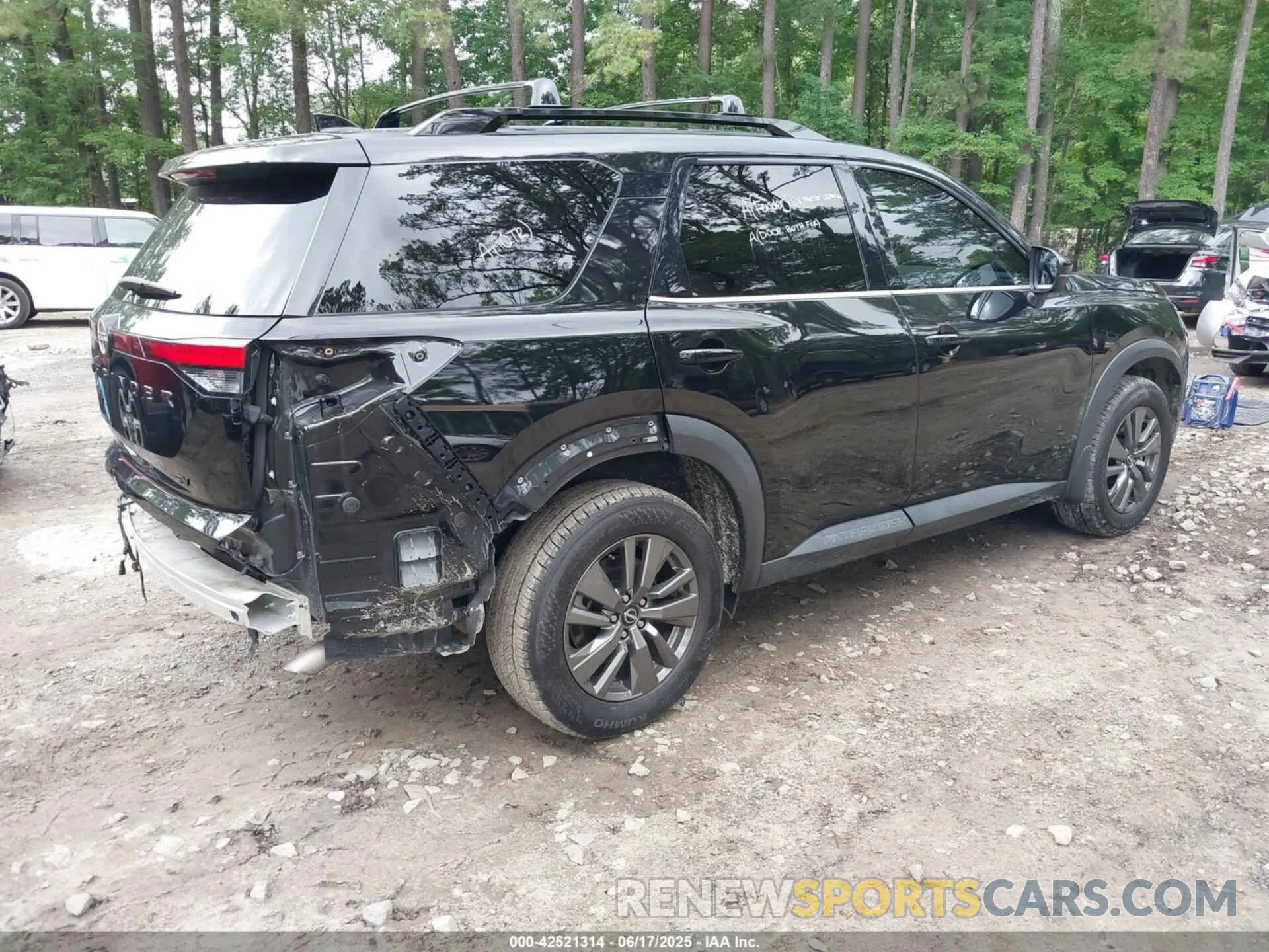 4 fotografías del automóvil dañado 5N1DR3BA0PC259347 NISSAN PATHFINDER 2023