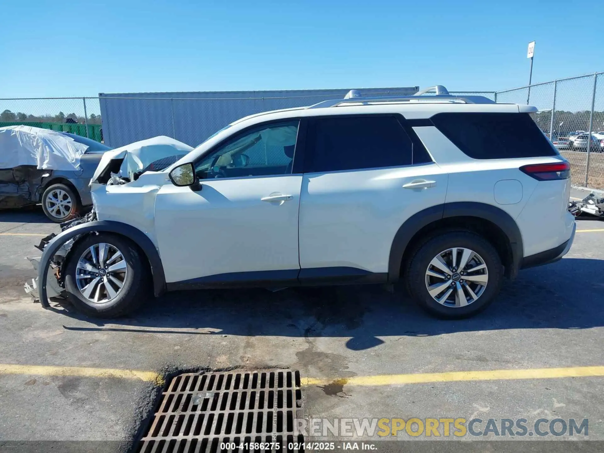 13 fotografías del automóvil dañado 5N1DR3CA5PC233874 NISSAN PATHFINDER 2023