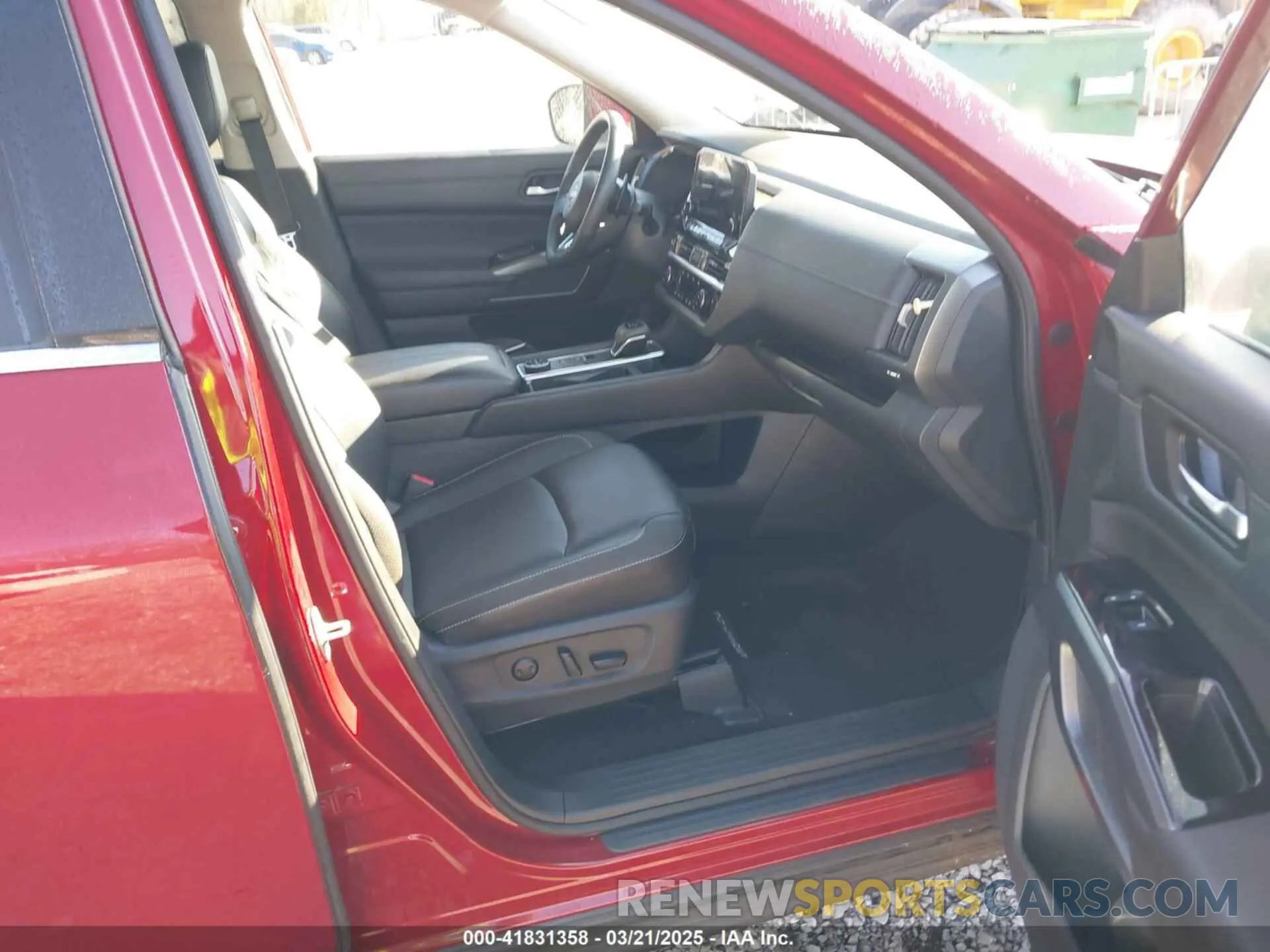 5 fotografías del automóvil dañado 5N1DR3CC6PC233741 NISSAN PATHFINDER 2023