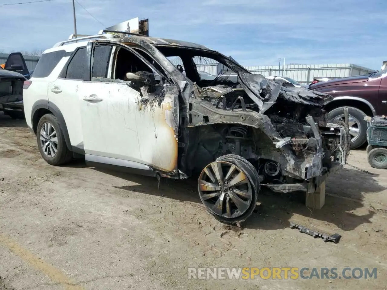 4 fotografías del automóvil dañado 5N1DR3CC8PC209456 NISSAN PATHFINDER 2023