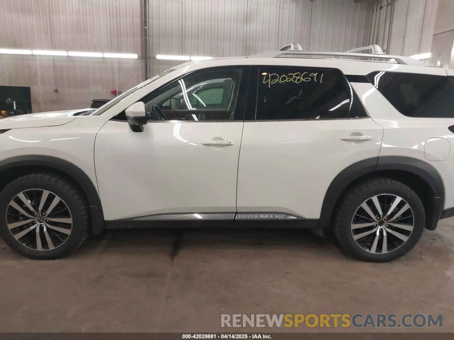 15 fotografías del automóvil dañado 5N1DR3DKXPC217645 NISSAN PATHFINDER 2023