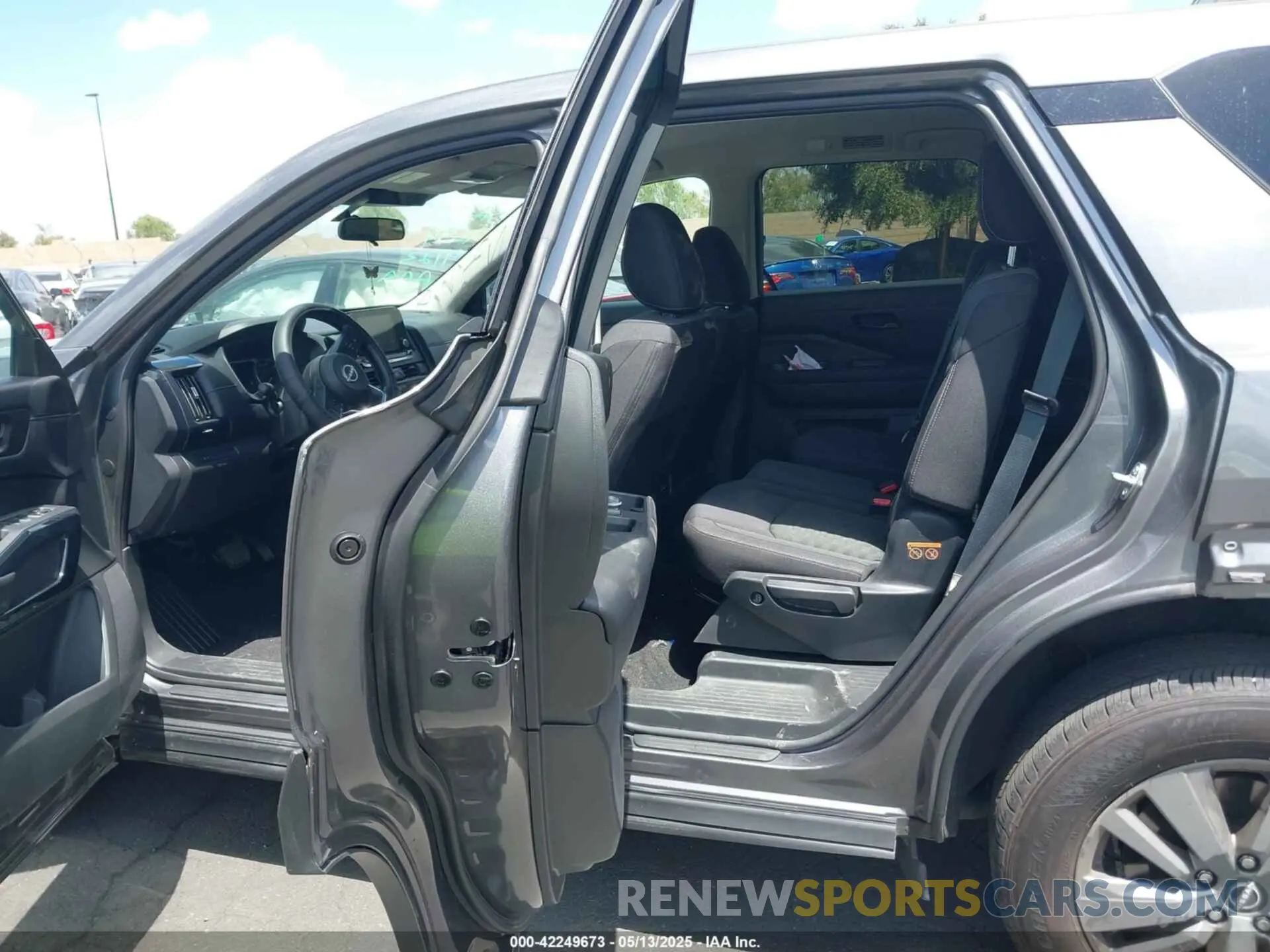 8 fotografías del automóvil dañado 5N1DR3AA3RC296378 NISSAN PATHFINDER 2024