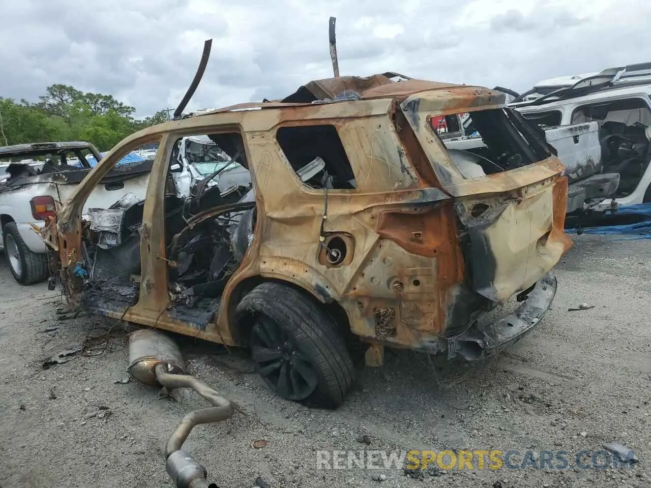 2 fotografías del automóvil dañado 5N1DR3BC7RC233087 NISSAN PATHFINDER 2024