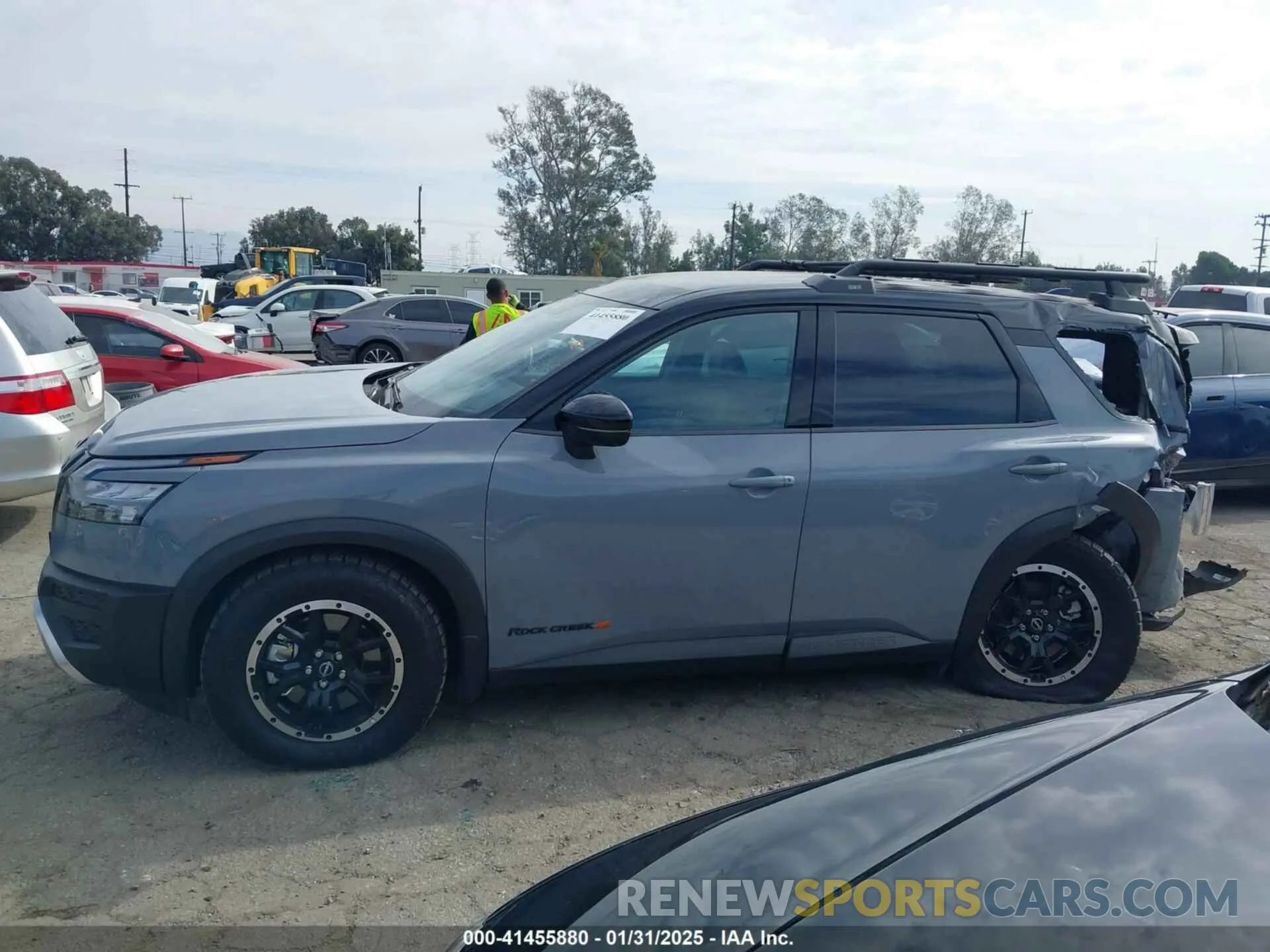 14 fotografías del automóvil dañado 5N1DR3BD2RC251313 NISSAN PATHFINDER 2024