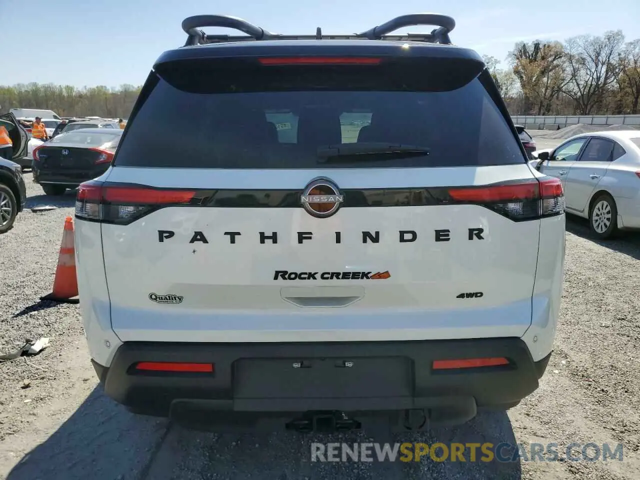 6 fotografías del automóvil dañado 5N1DR3BD2RC287650 NISSAN PATHFINDER 2024