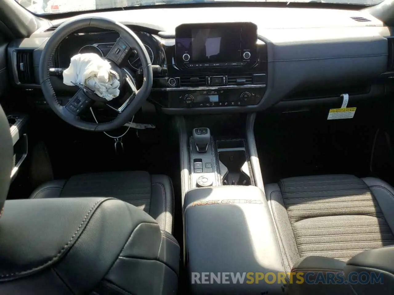 8 fotografías del automóvil dañado 5N1DR3BD2RC287650 NISSAN PATHFINDER 2024