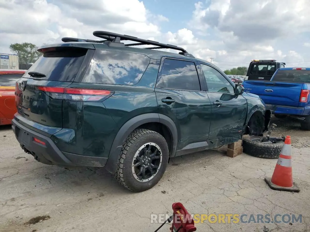 3 fotografías del automóvil dañado 5N1DR3BD3RC210494 NISSAN PATHFINDER 2024