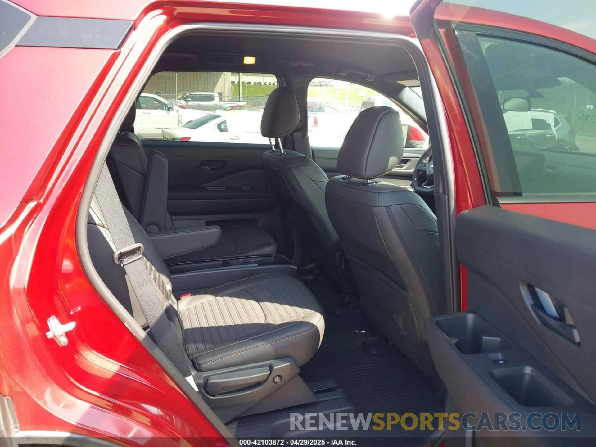 8 fotografías del automóvil dañado 5N1DR3BD8RC297860 NISSAN PATHFINDER 2024