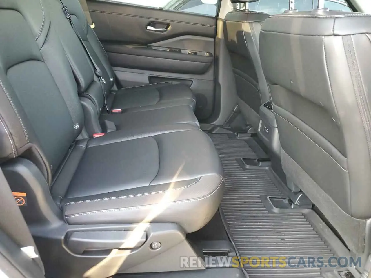 11 fotografías del automóvil dañado 5N1DR3CA5RC213157 NISSAN PATHFINDER 2024
