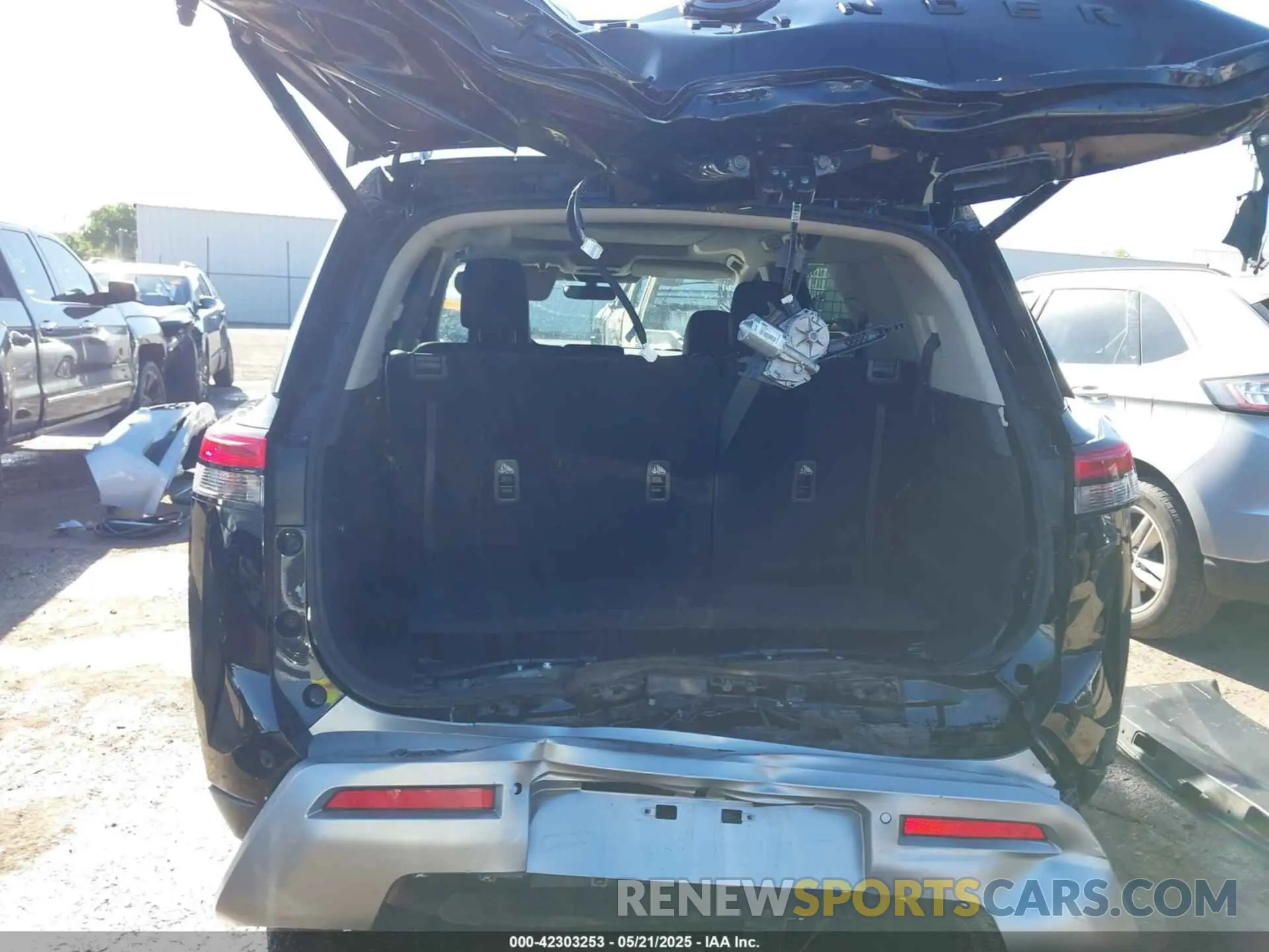17 fotografías del automóvil dañado 5N1DR3CB8RC254620 NISSAN PATHFINDER 2024