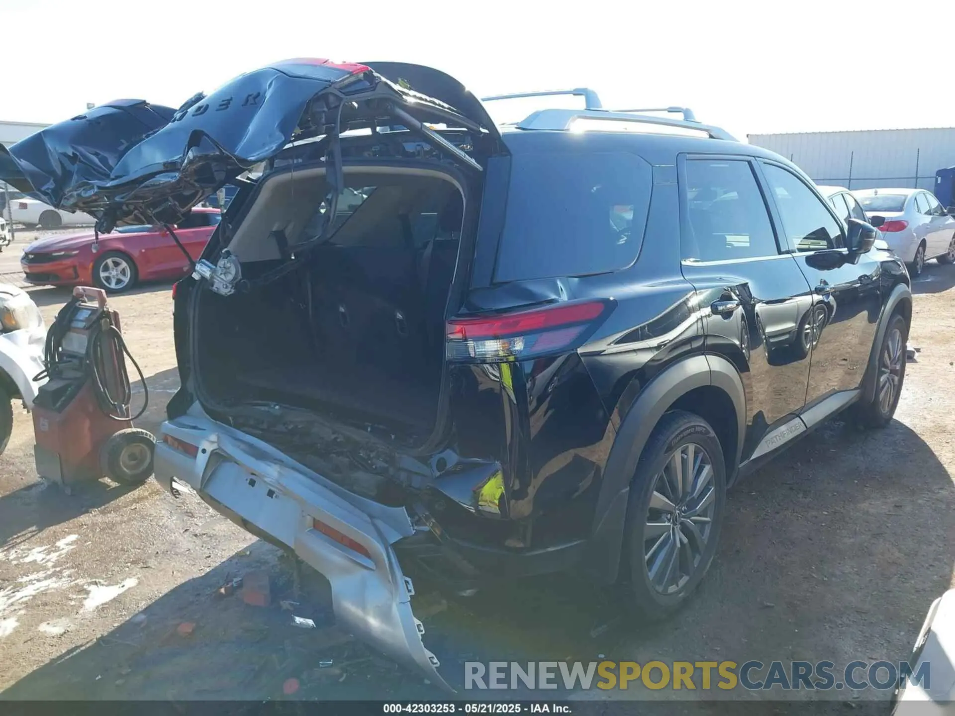 4 fotografías del automóvil dañado 5N1DR3CB8RC254620 NISSAN PATHFINDER 2024