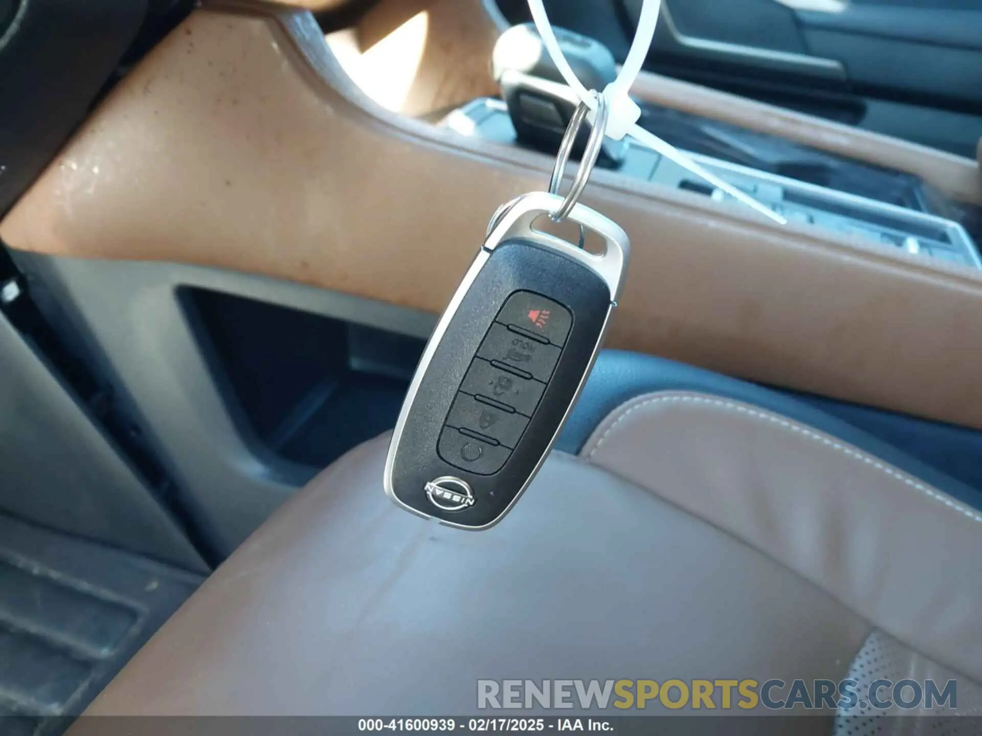 11 fotografías del automóvil dañado 5N1DR3DH1RC223387 NISSAN PATHFINDER 2024