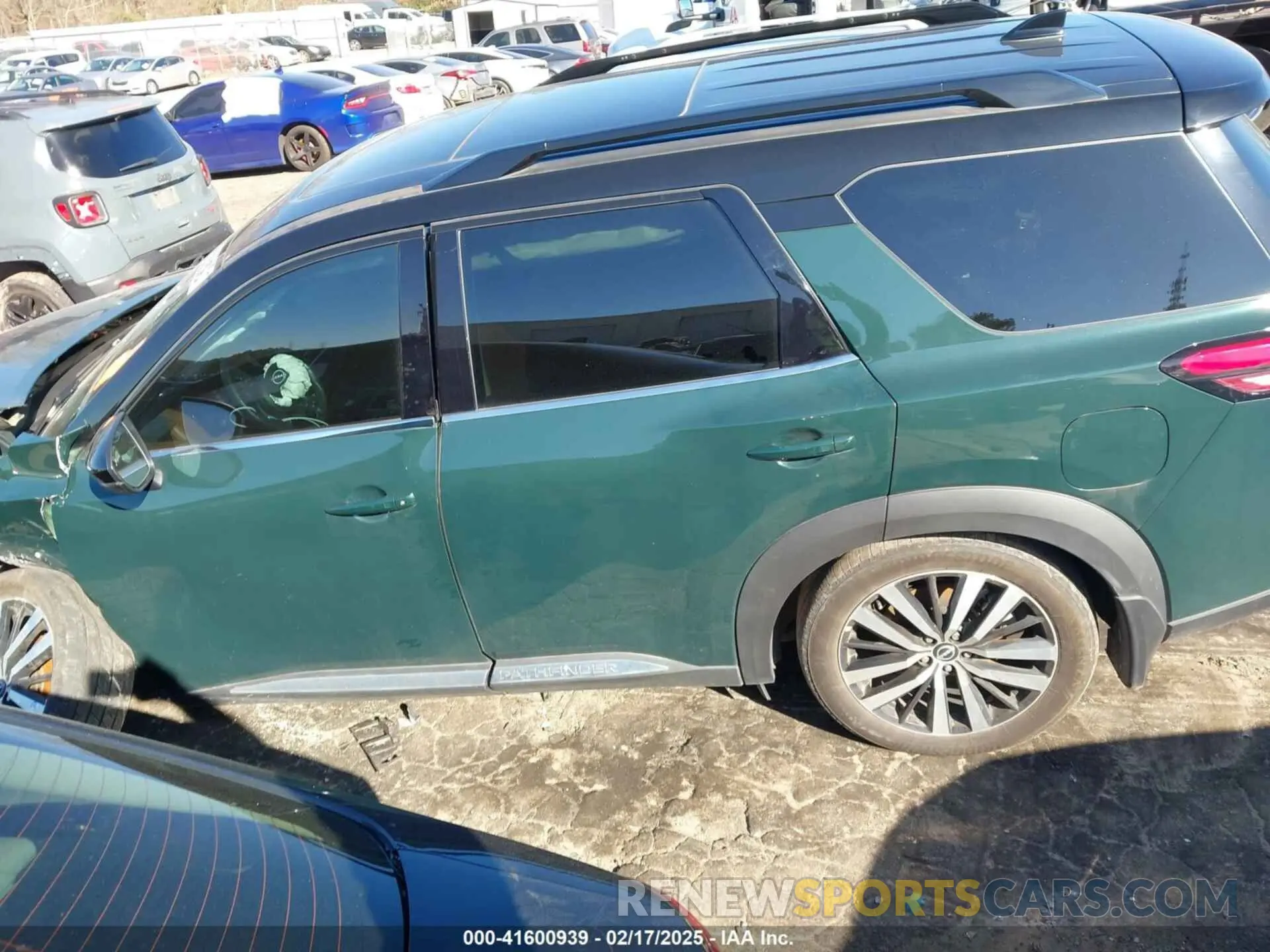 14 fotografías del automóvil dañado 5N1DR3DH1RC223387 NISSAN PATHFINDER 2024