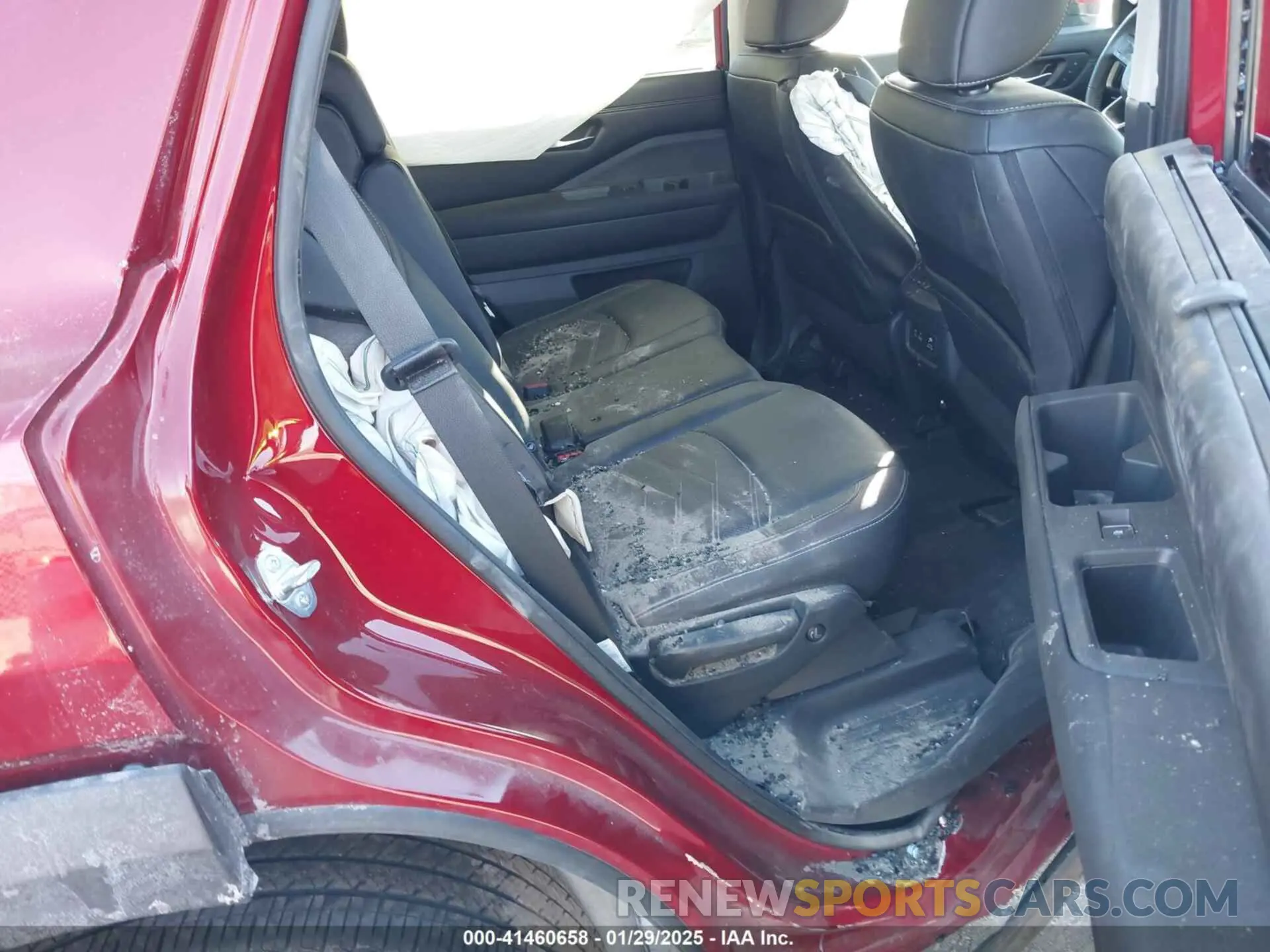 8 fotografías del automóvil dañado 5N1DR3DJ1RC205331 NISSAN PATHFINDER 2024