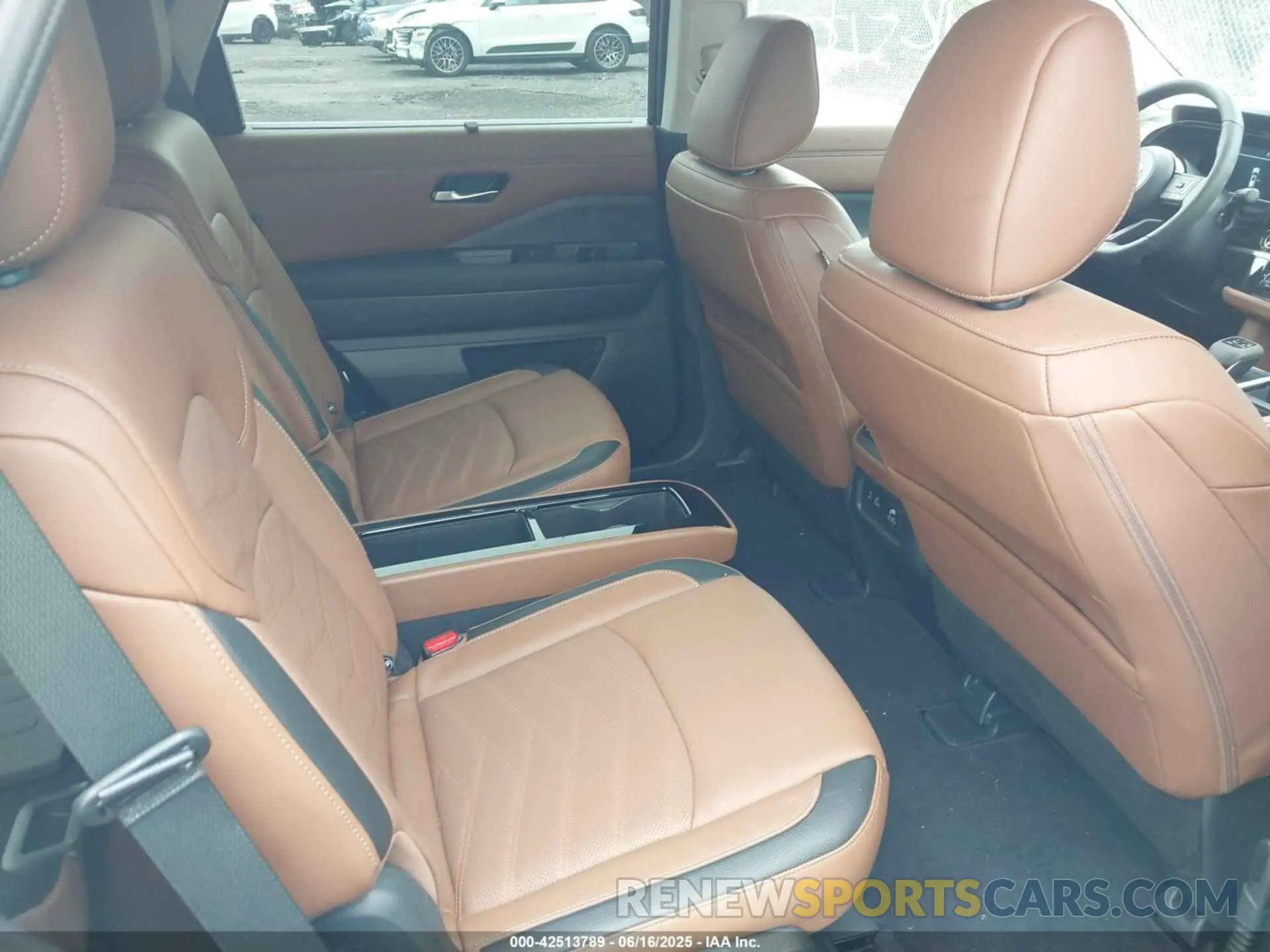 8 fotografías del automóvil dañado 5N1DR3DK0RC264301 NISSAN PATHFINDER 2024