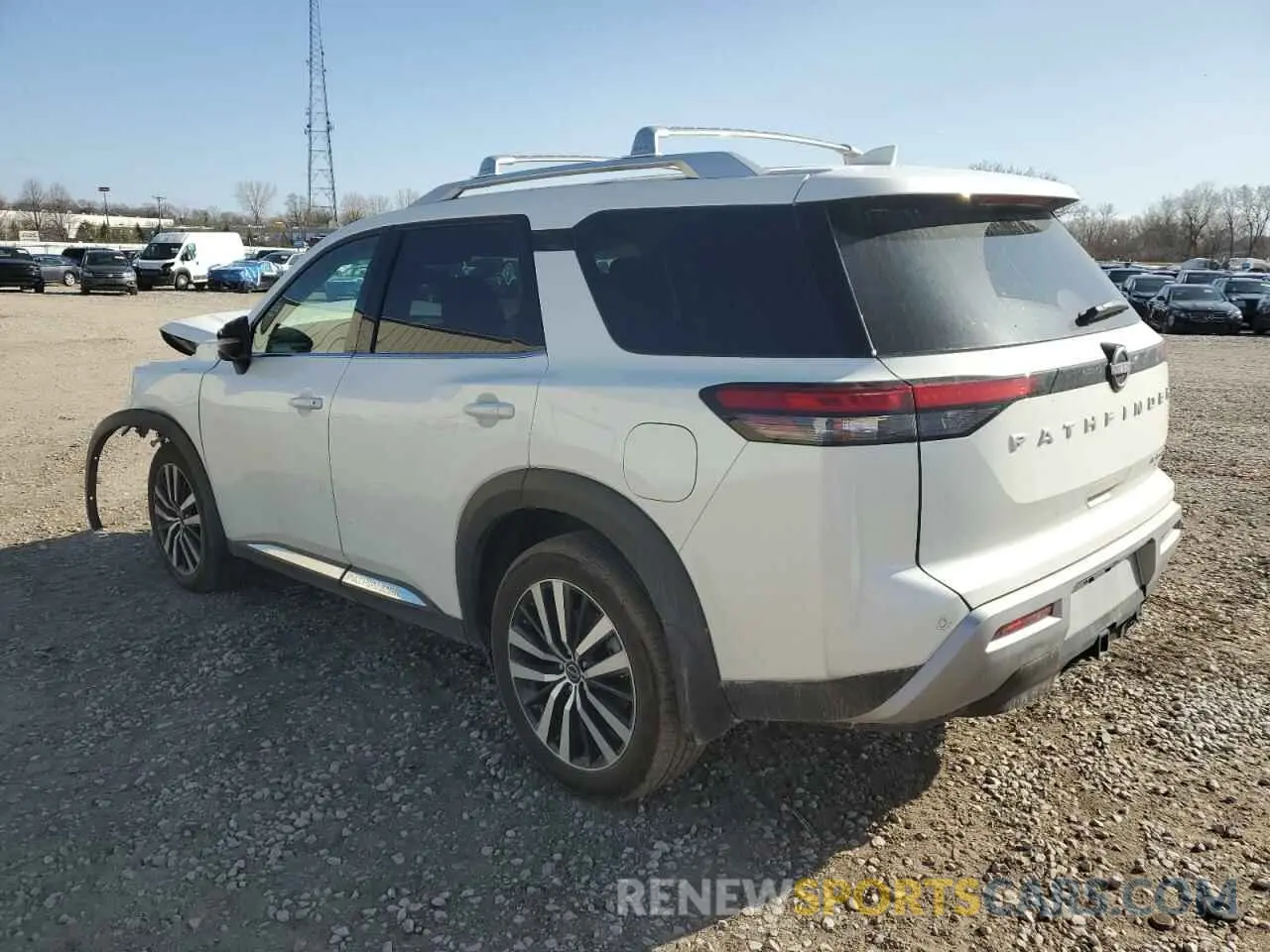 2 fotografías del automóvil dañado 5N1DR3DK0RC314257 NISSAN PATHFINDER 2024