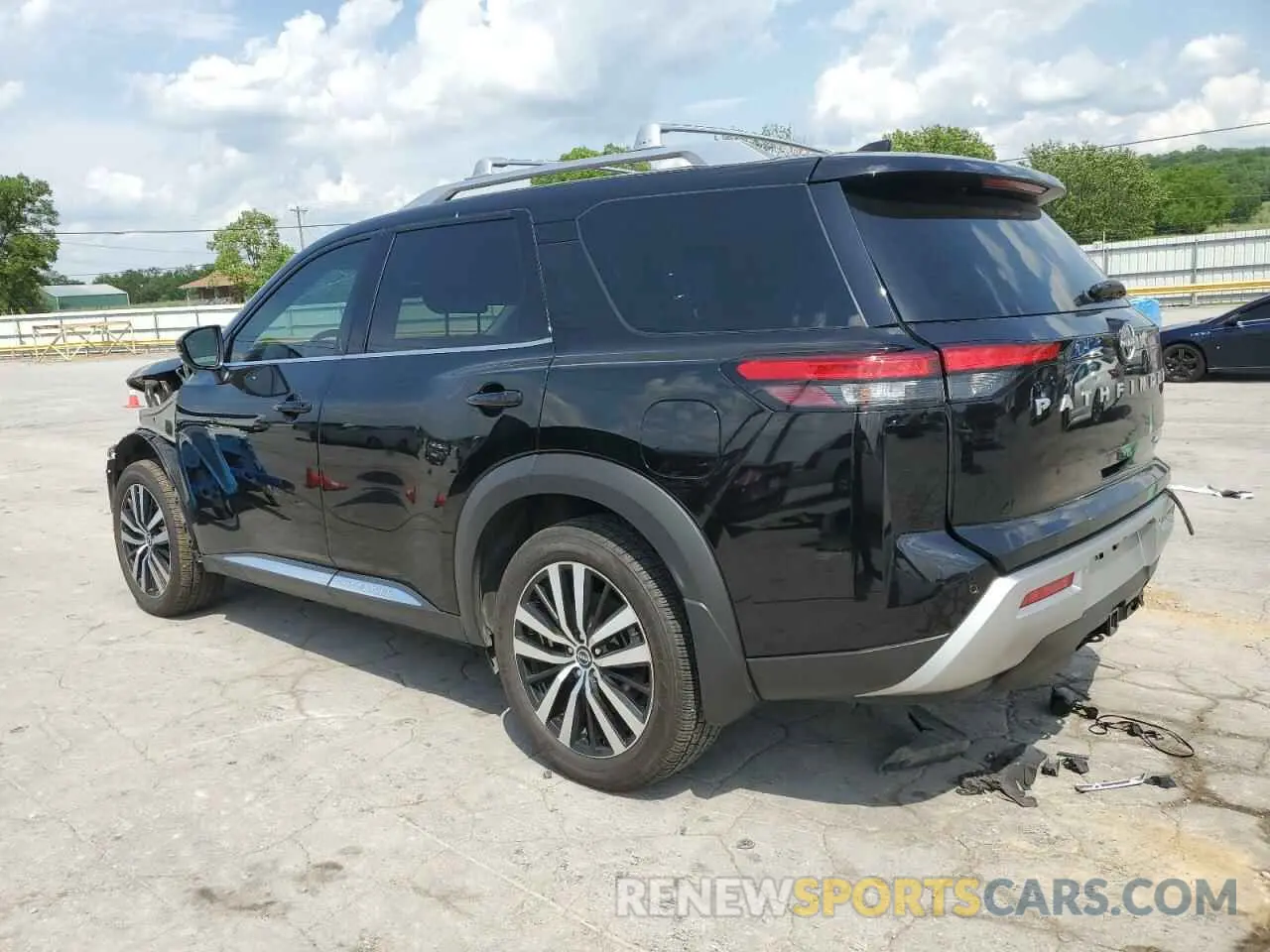 2 fotografías del automóvil dañado 5N1DR3DK8RC212561 NISSAN PATHFINDER 2024