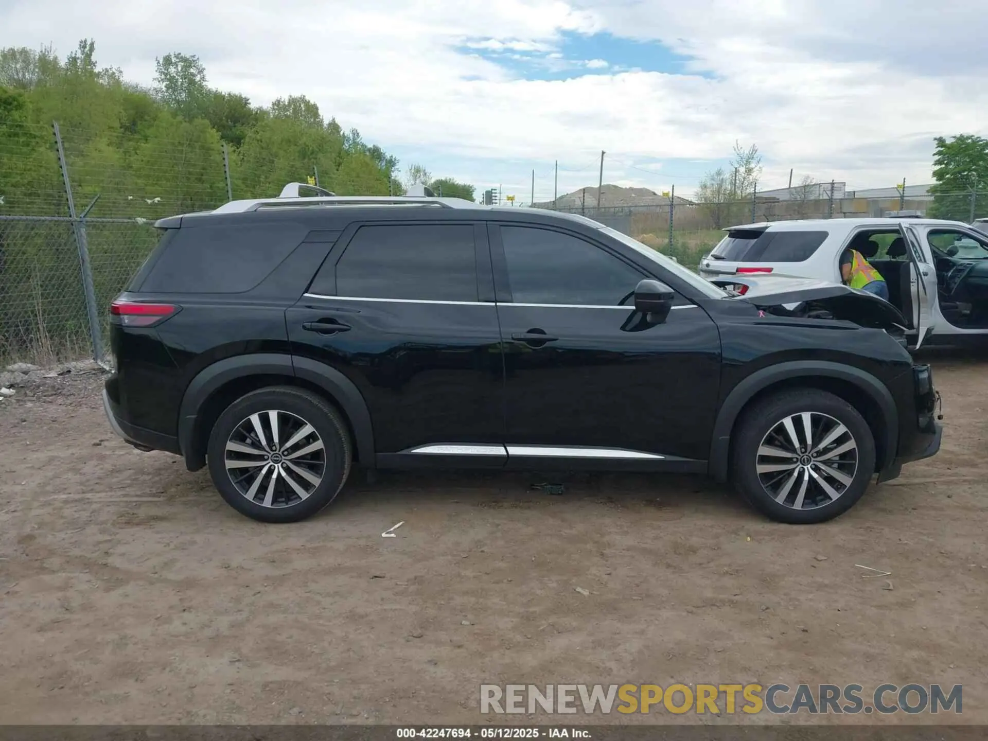13 fotografías del automóvil dañado 5N1DR3DKXRC257288 NISSAN PATHFINDER 2024