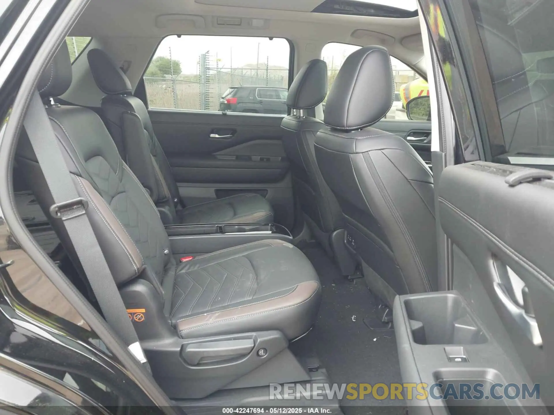8 fotografías del automóvil dañado 5N1DR3DKXRC257288 NISSAN PATHFINDER 2024