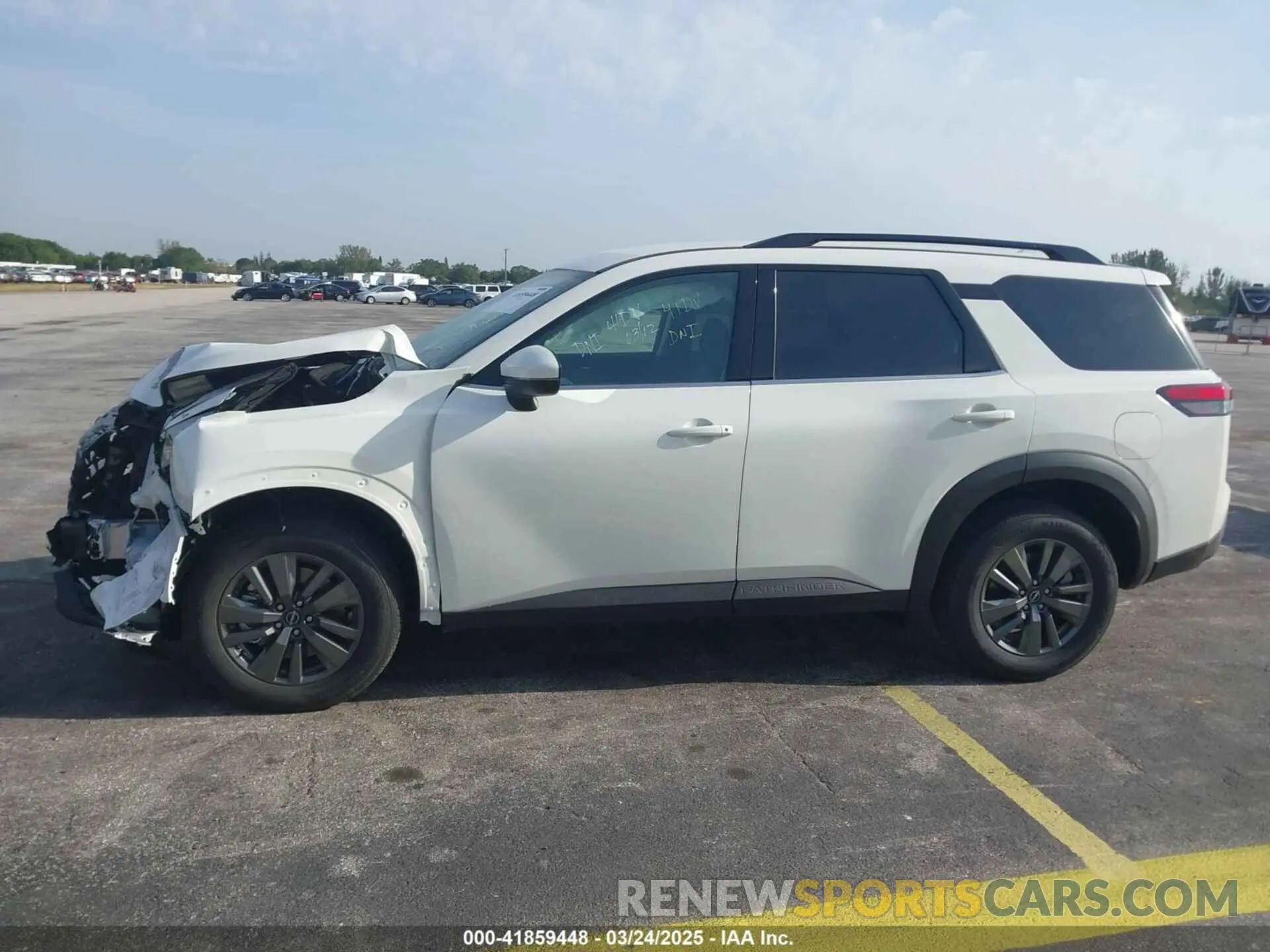 15 fotografías del automóvil dañado 5N1DR3BA6SC227415 NISSAN PATHFINDER 2025