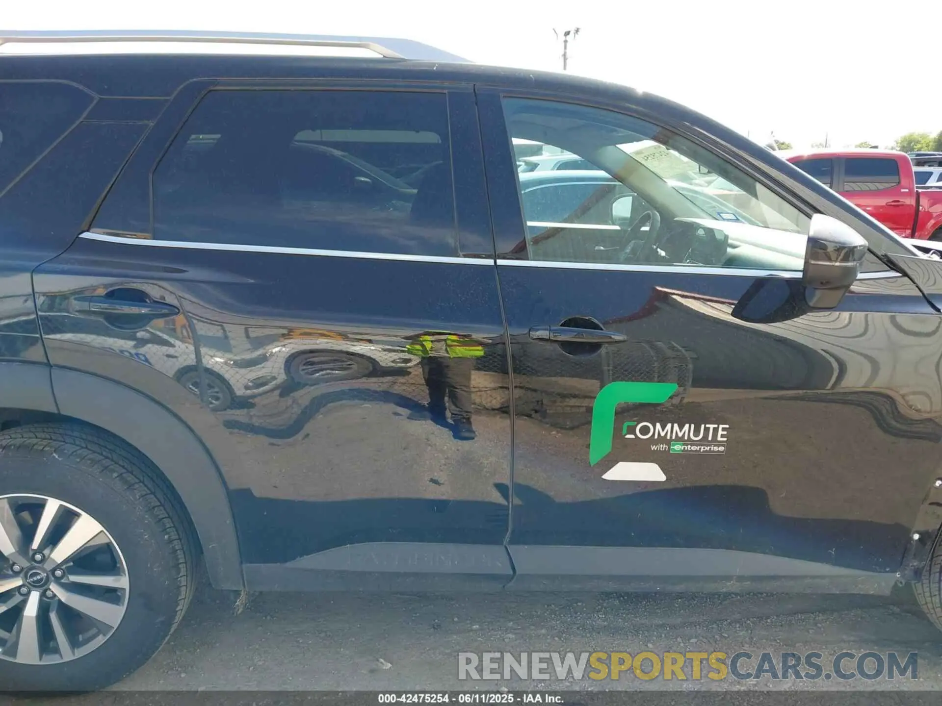 12 fotografías del automóvil dañado 5N1DR3CAXSC235208 NISSAN PATHFINDER 2025