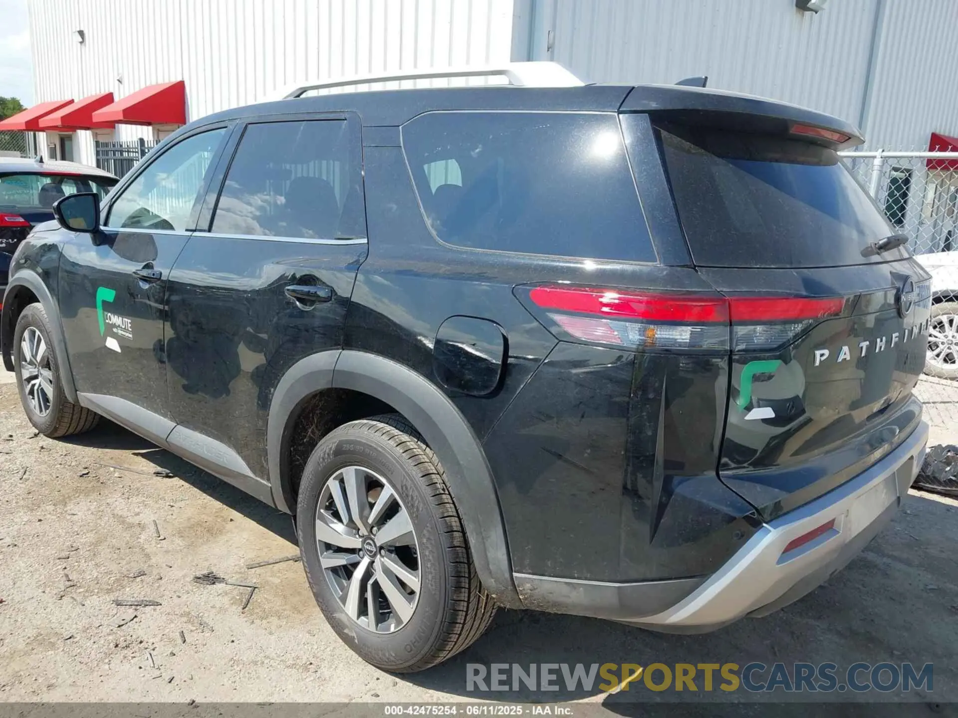 3 fotografías del automóvil dañado 5N1DR3CAXSC235208 NISSAN PATHFINDER 2025