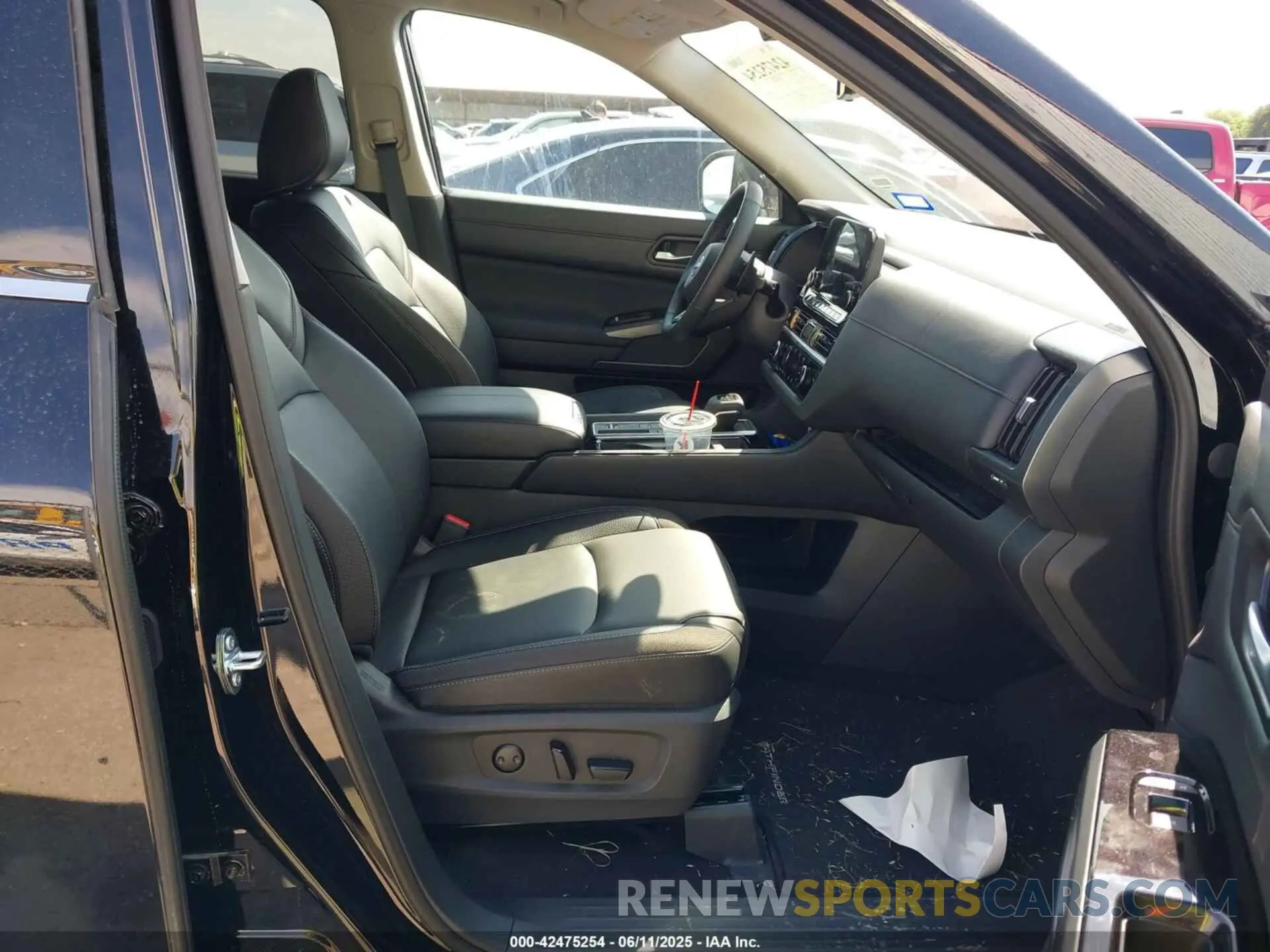5 fotografías del automóvil dañado 5N1DR3CAXSC235208 NISSAN PATHFINDER 2025