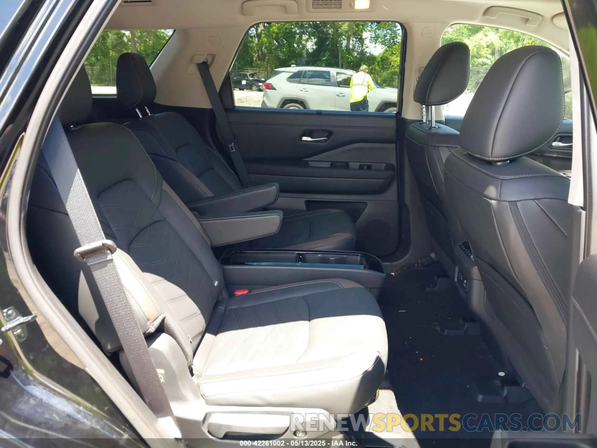 8 fotografías del automóvil dañado 5N1DR3DH8SC224770 NISSAN PATHFINDER 2025