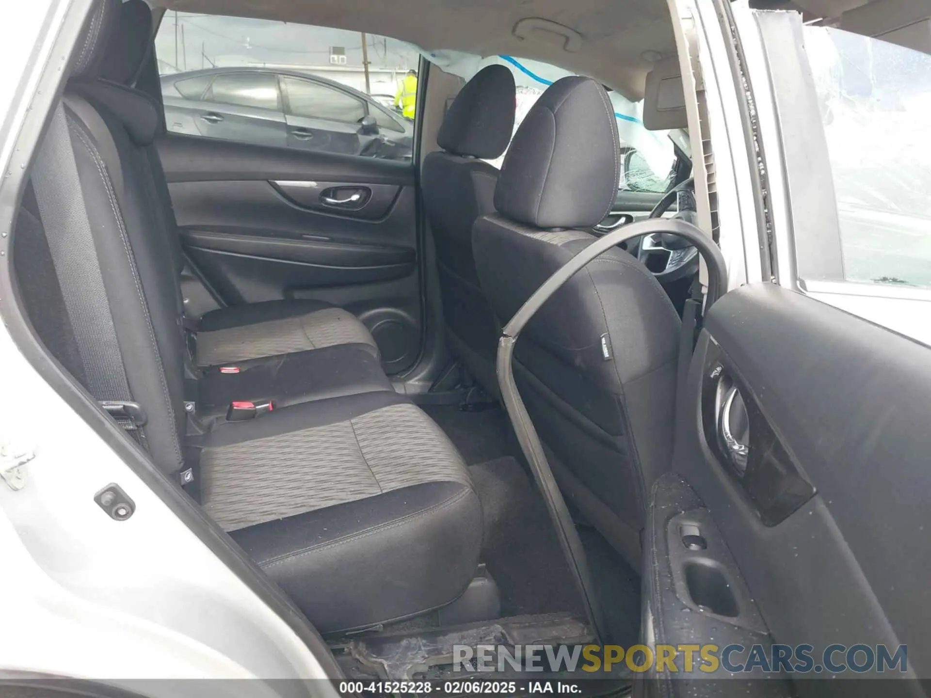 8 fotografías del automóvil dañado 5N1AT2MT0KC700500 NISSAN ROGUE 2019
