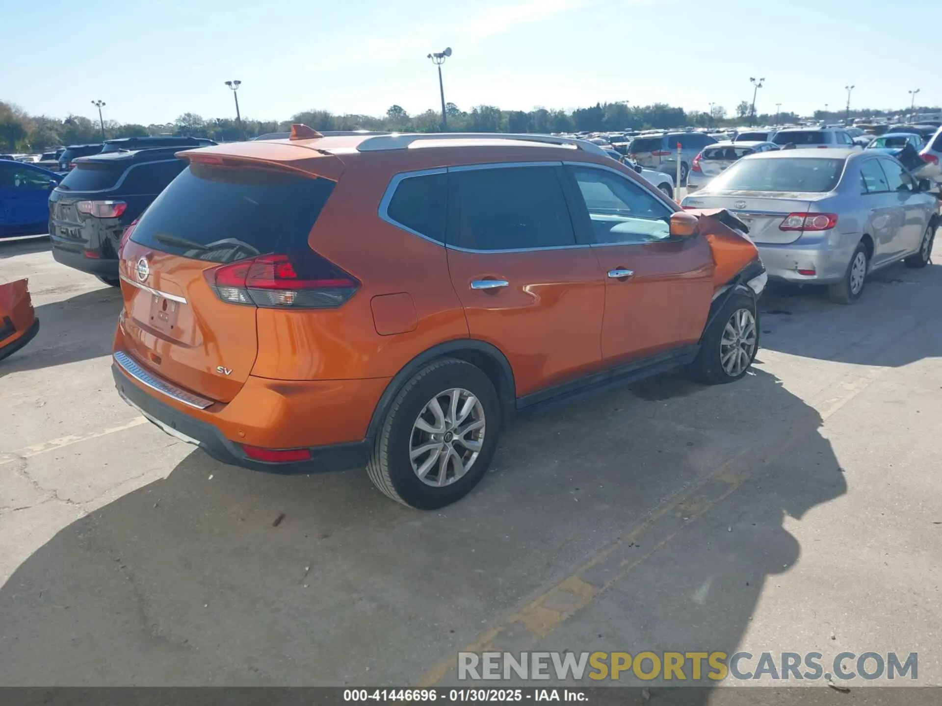 4 fotografías del automóvil dañado 5N1AT2MT0KC703638 NISSAN ROGUE 2019
