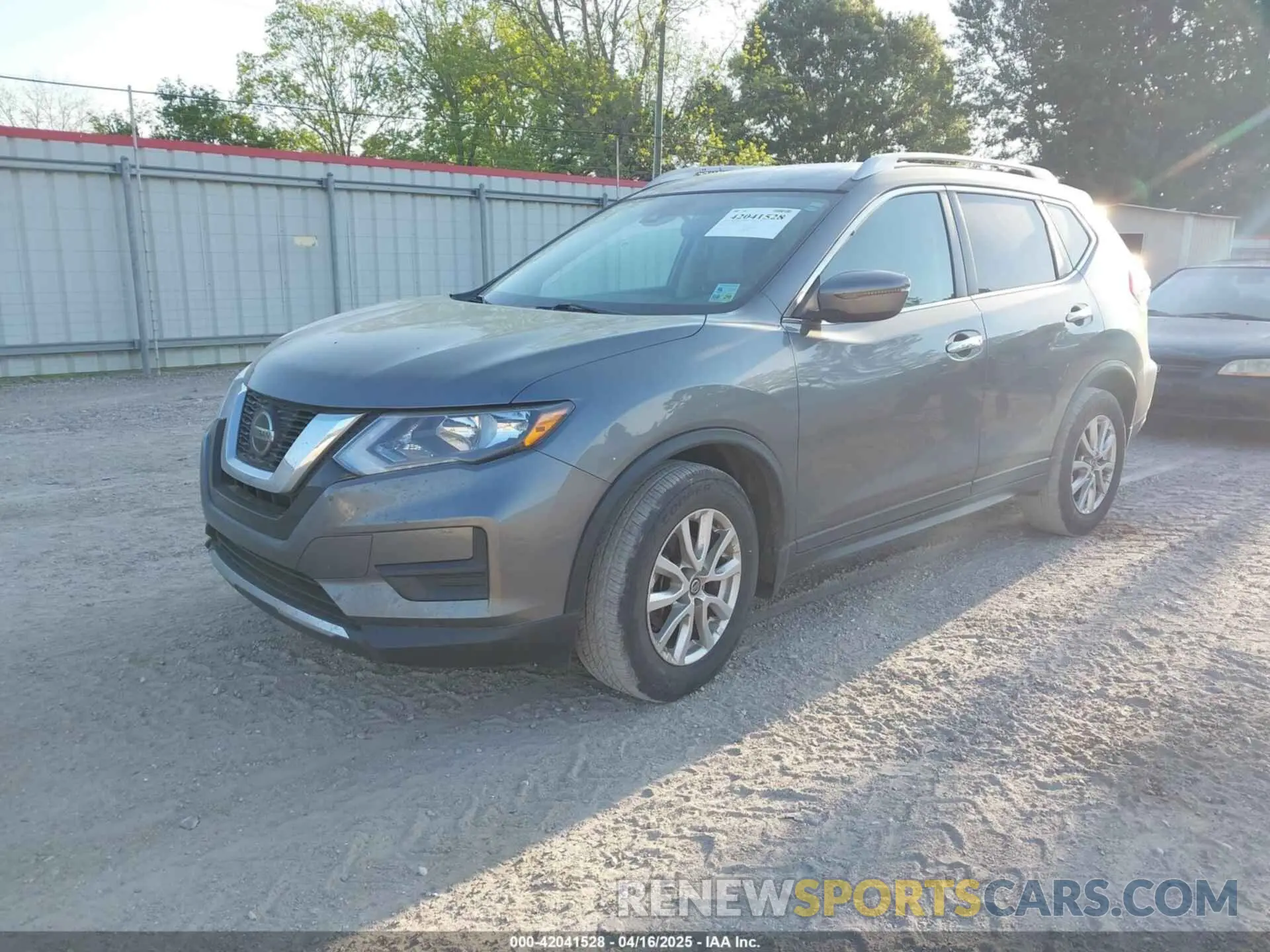 2 fotografías del automóvil dañado 5N1AT2MT0KC826145 NISSAN ROGUE 2019